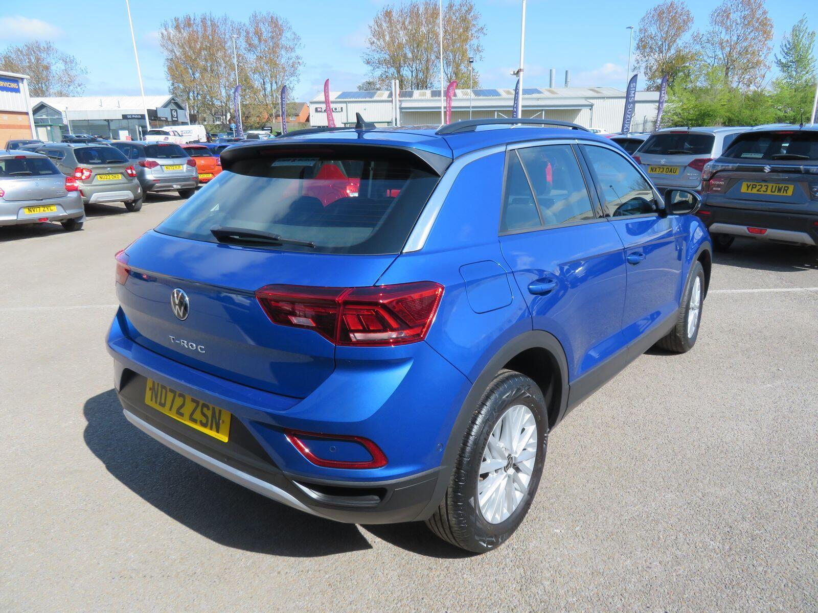 Volkswagen T-Roc - Image 8