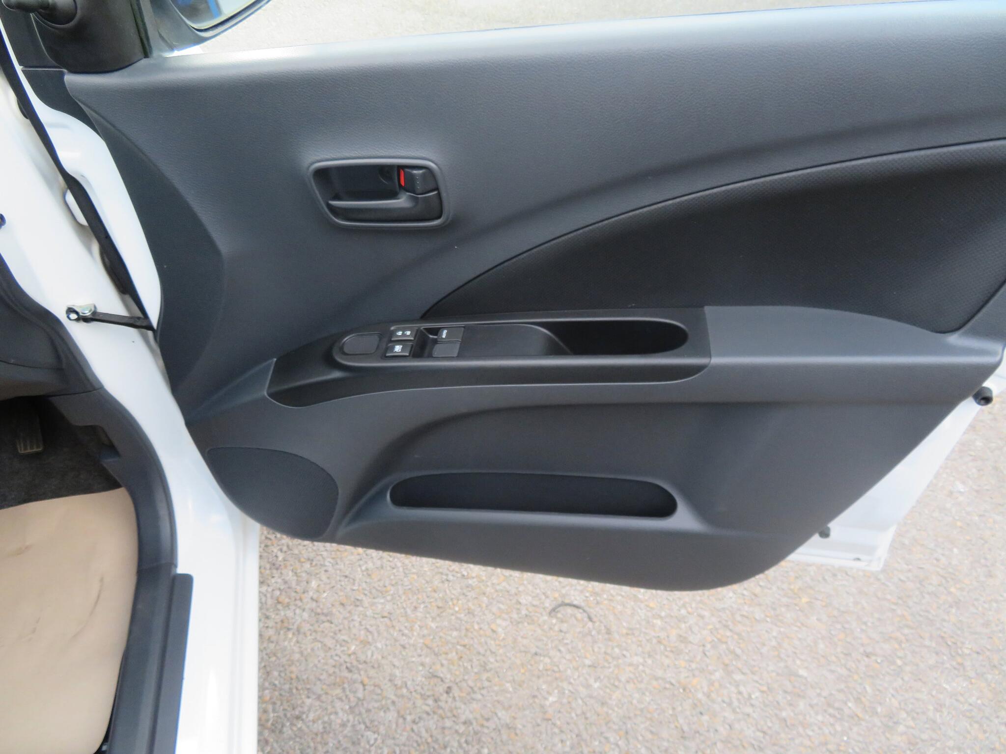 Suzuki Celerio - Image 11