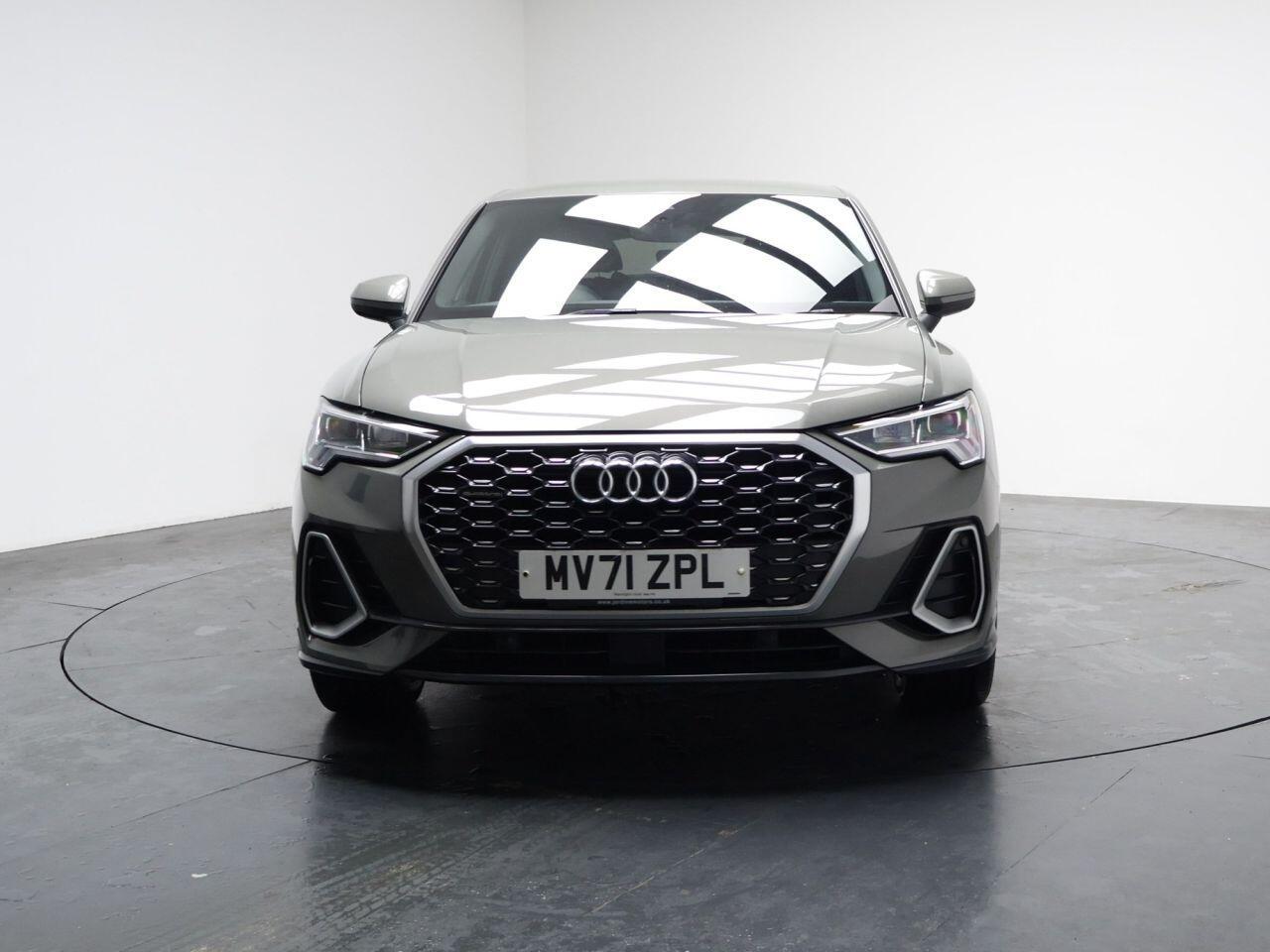 Audi Q3 - Image 7