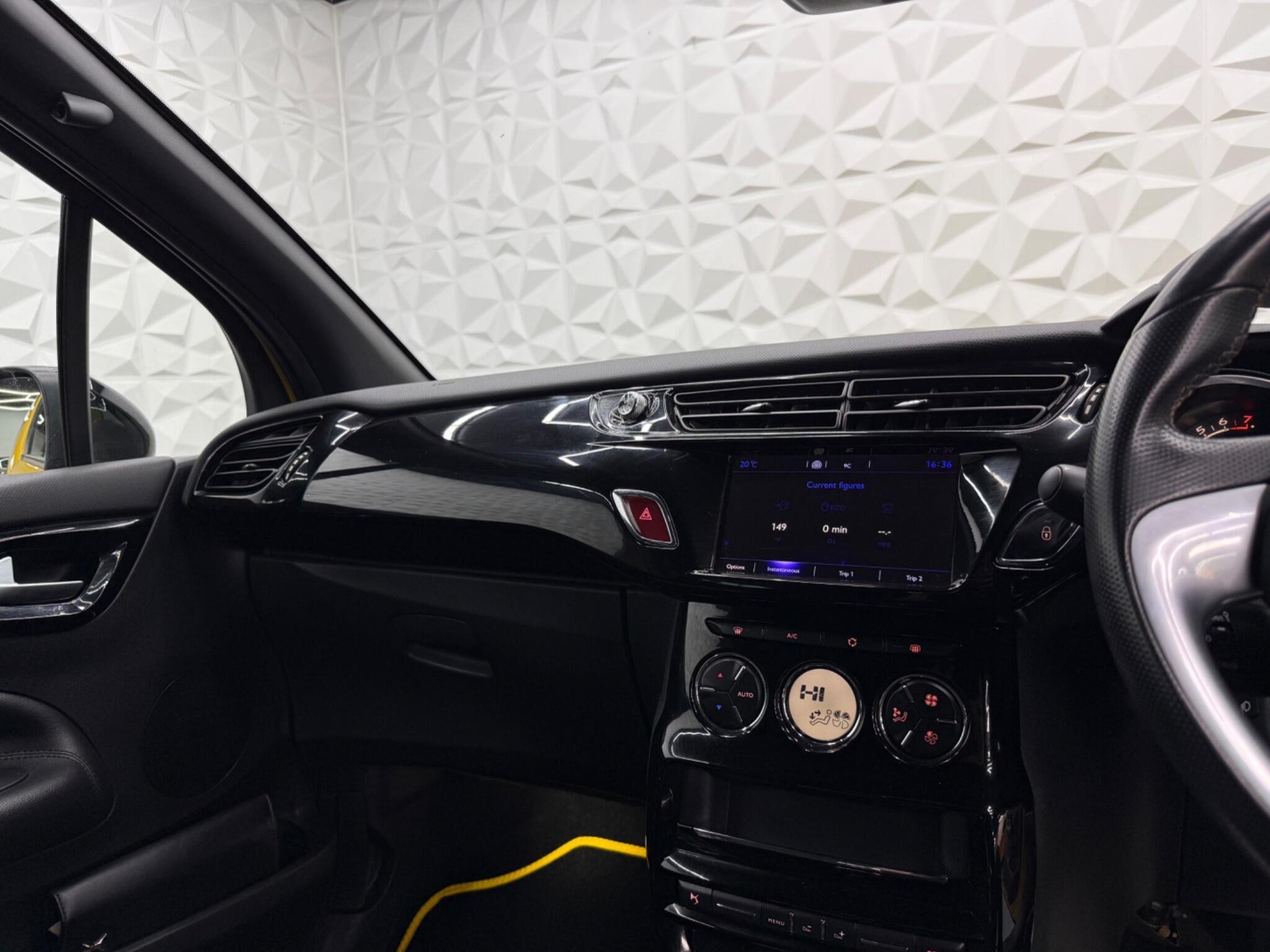 DS AUTOMOBILES DS 3 - Image 25