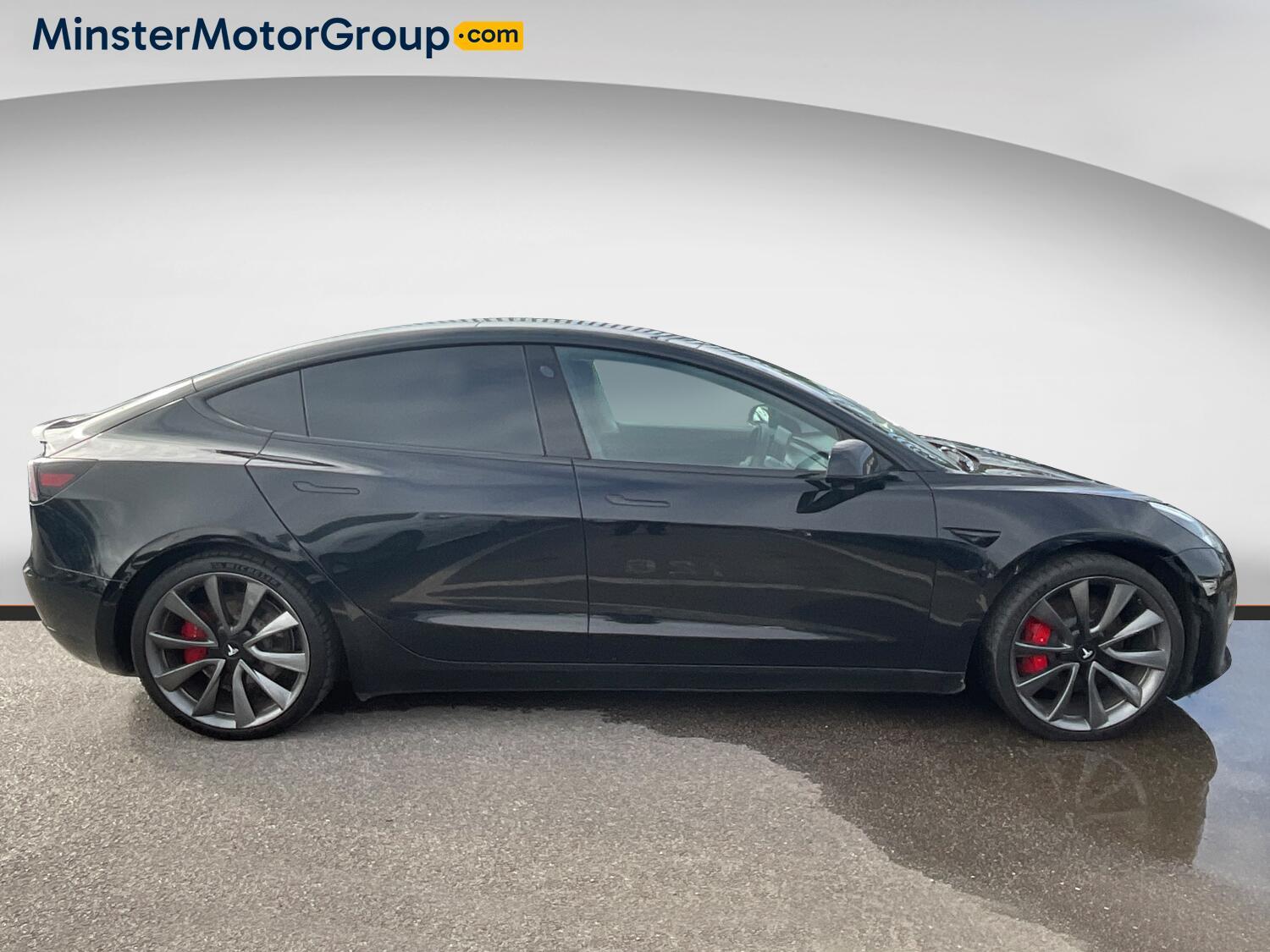 Tesla Model 3 - Image 2