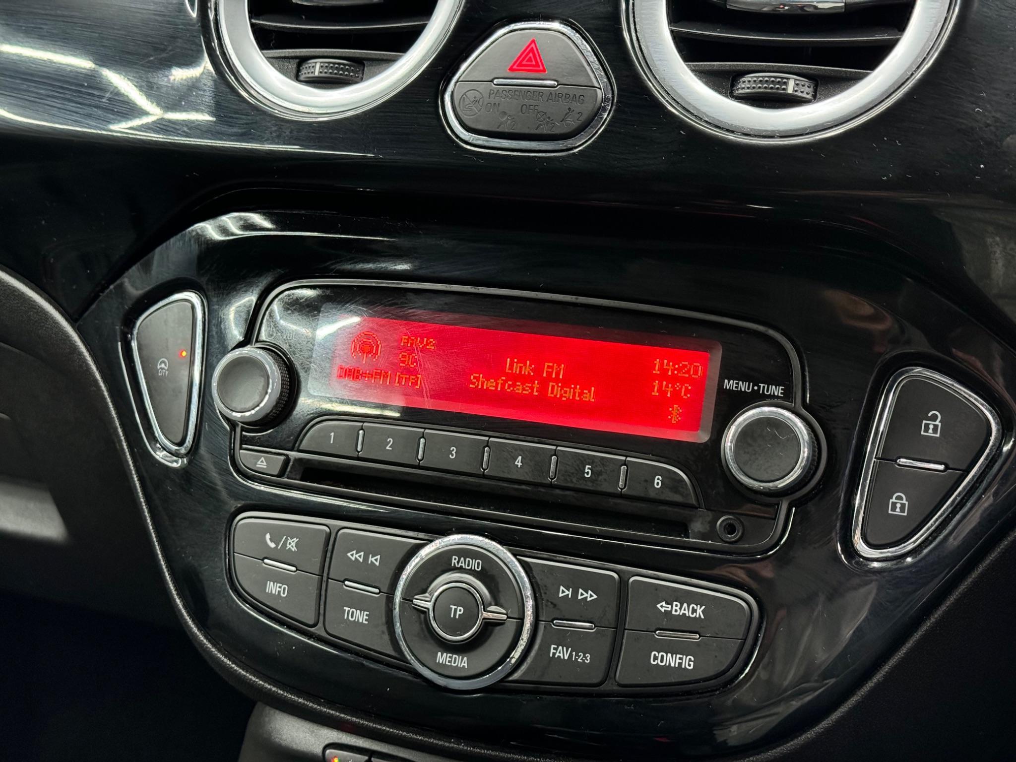 Vauxhall ADAM - Image 27