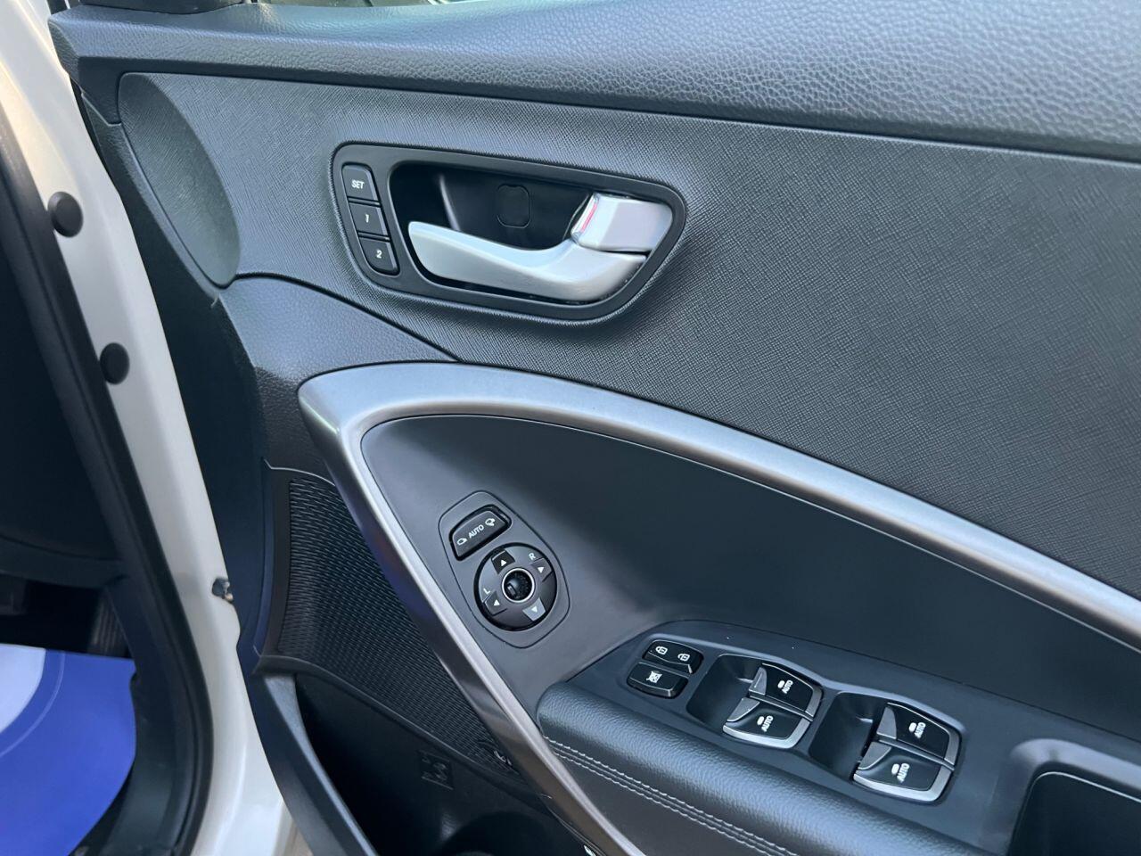 Hyundai Santa Fe - Image 23