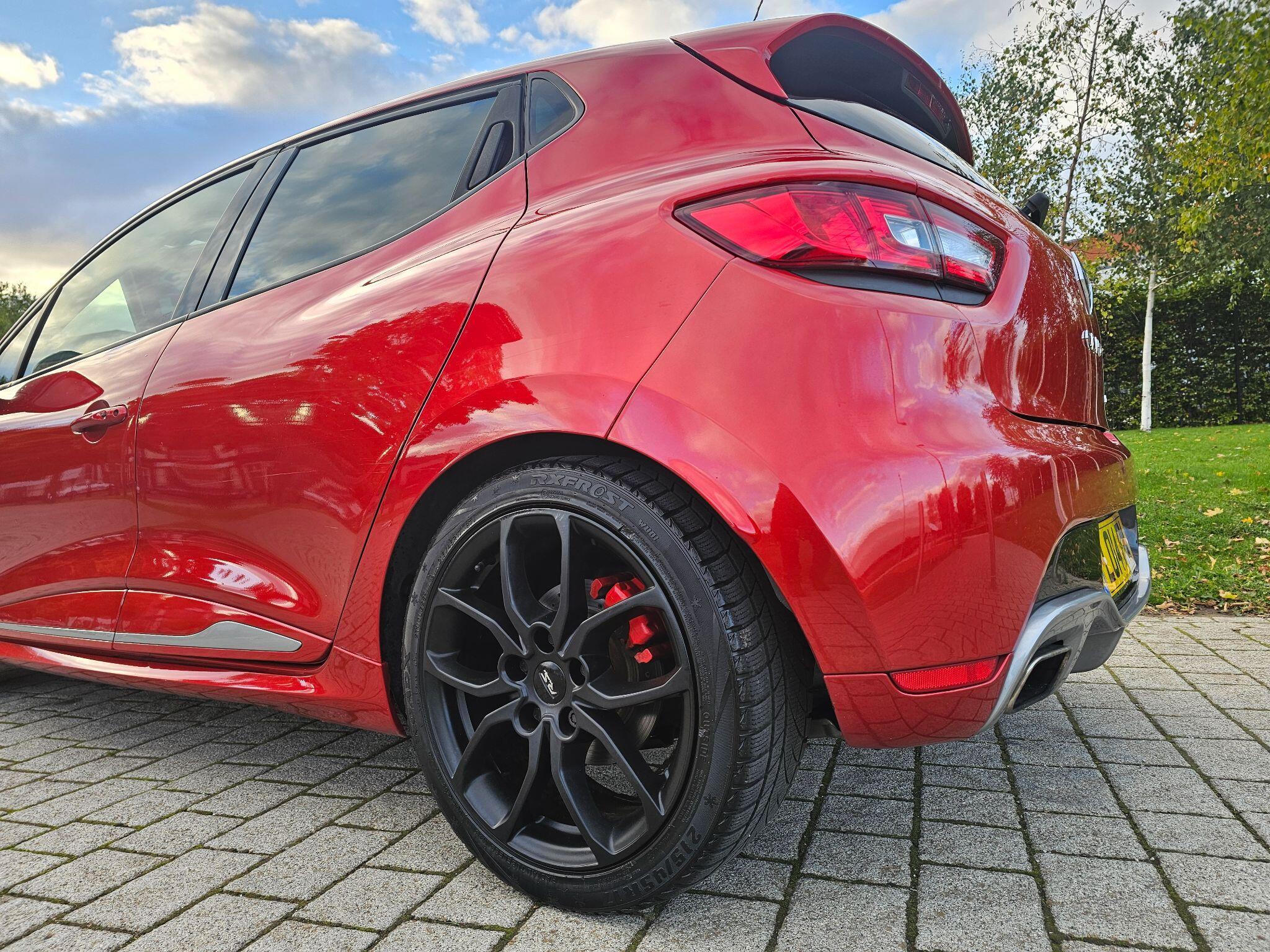 Renault Clio - Image 33