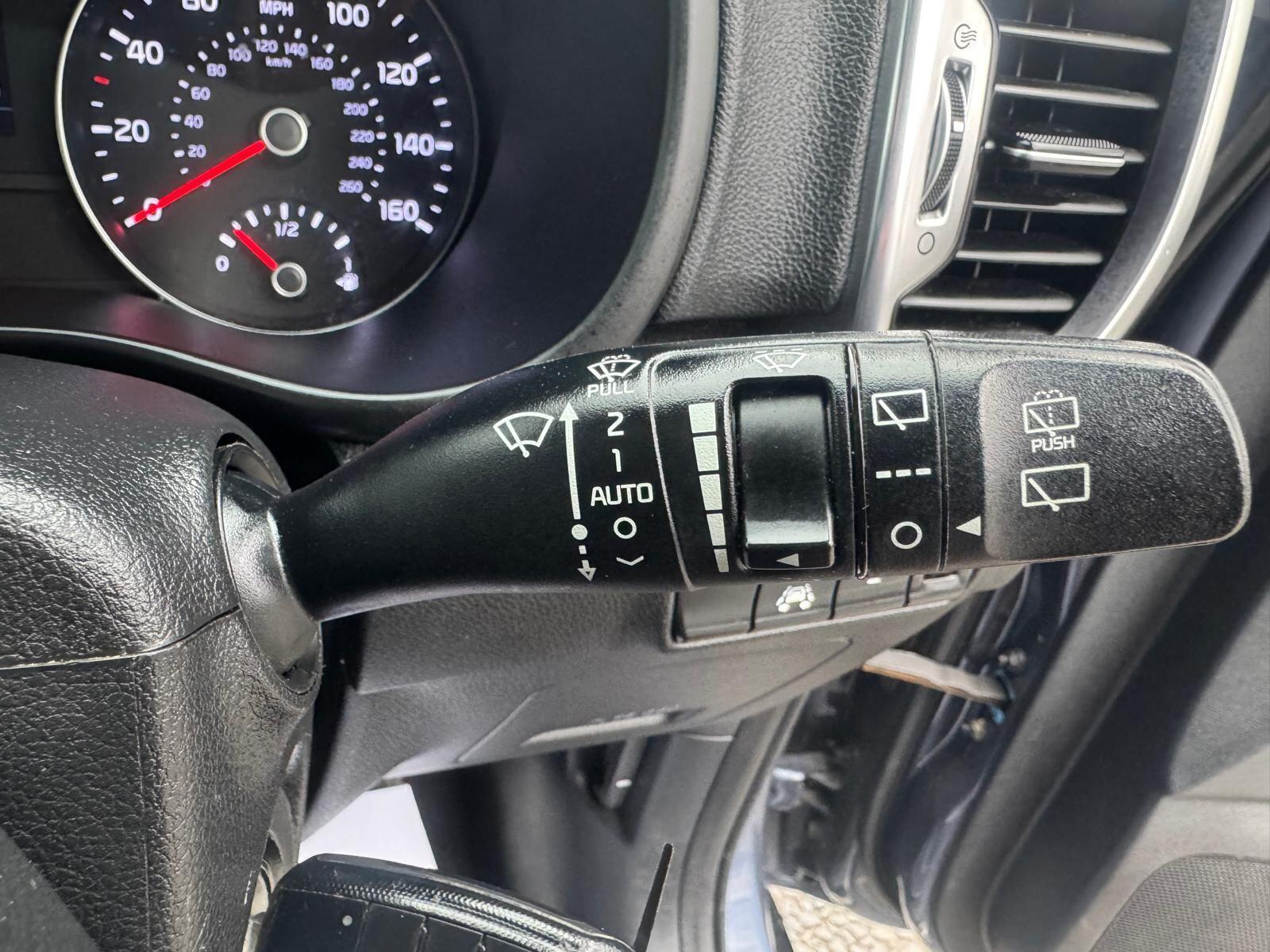 Kia Sportage - Image 32