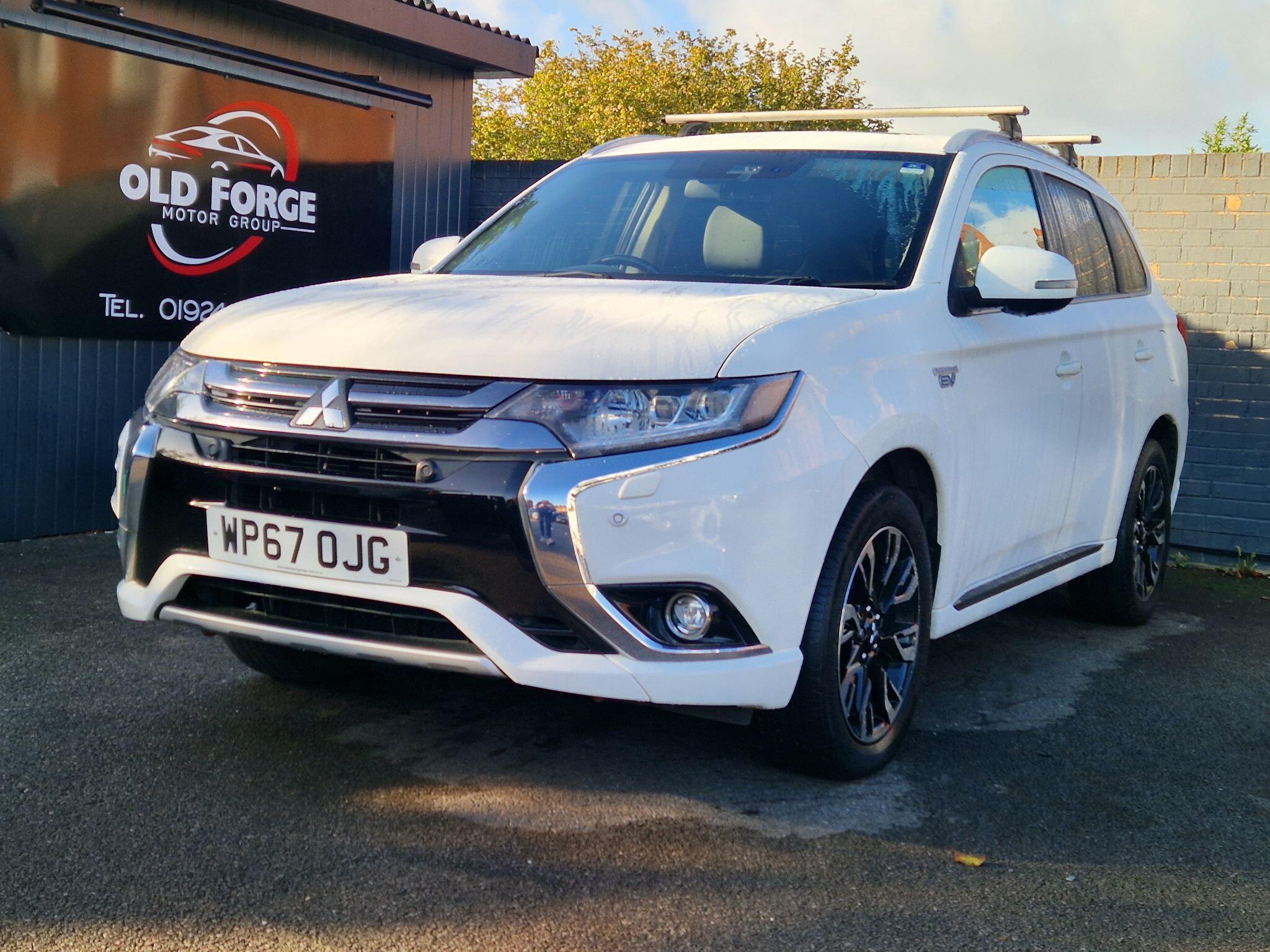 Mitsubishi Outlander - Image 18