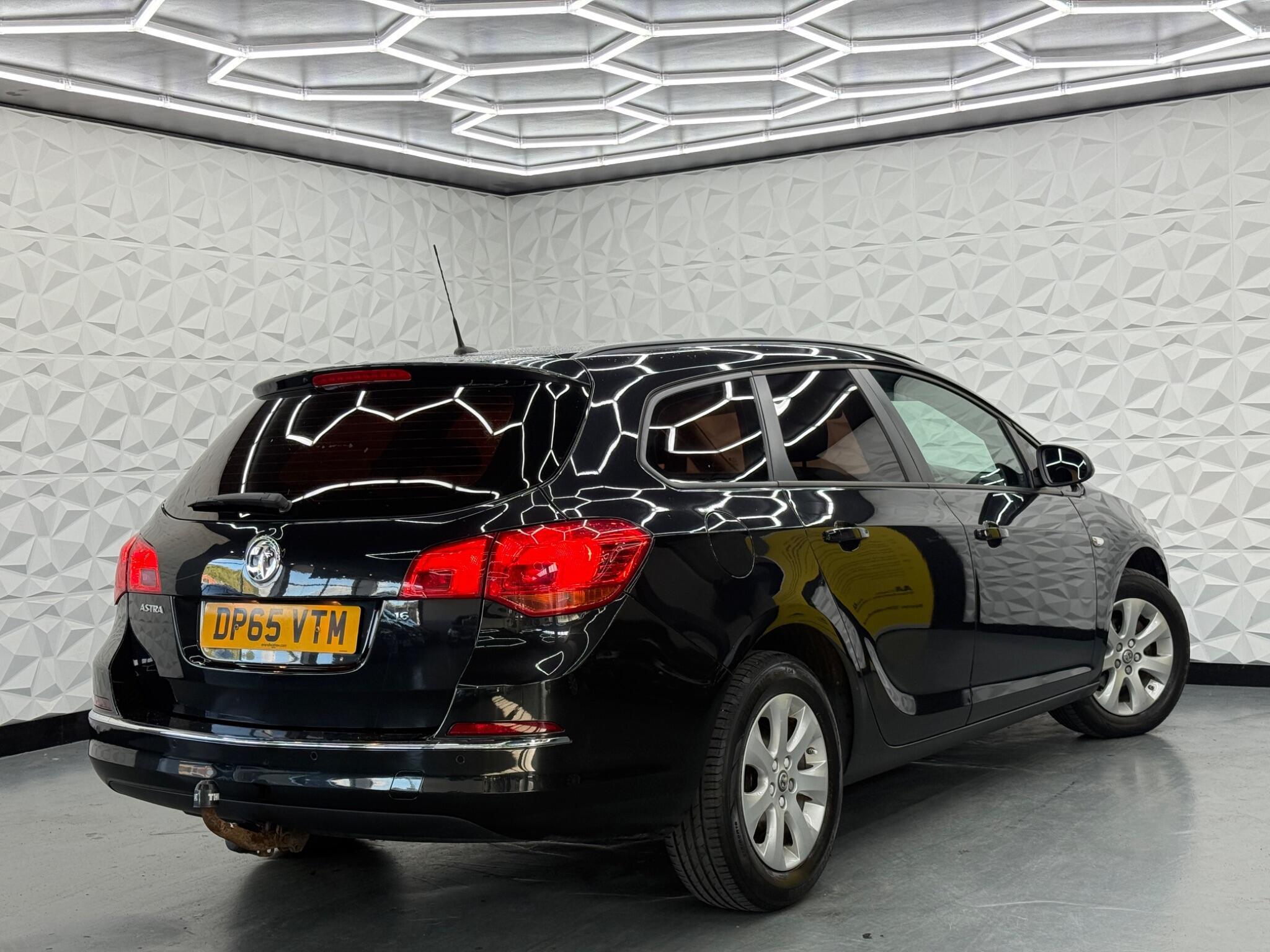 Vauxhall Astra - Image 5