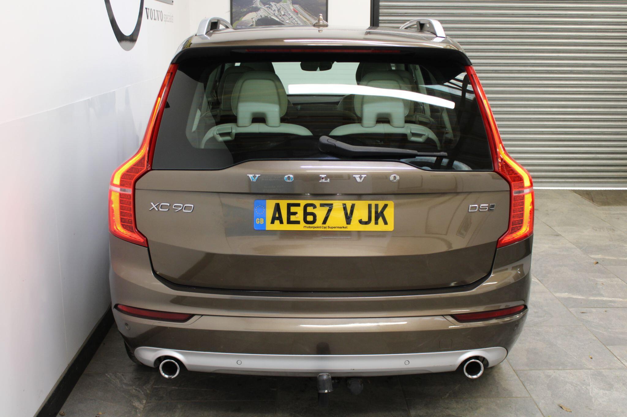 Volvo XC90 - Image 14