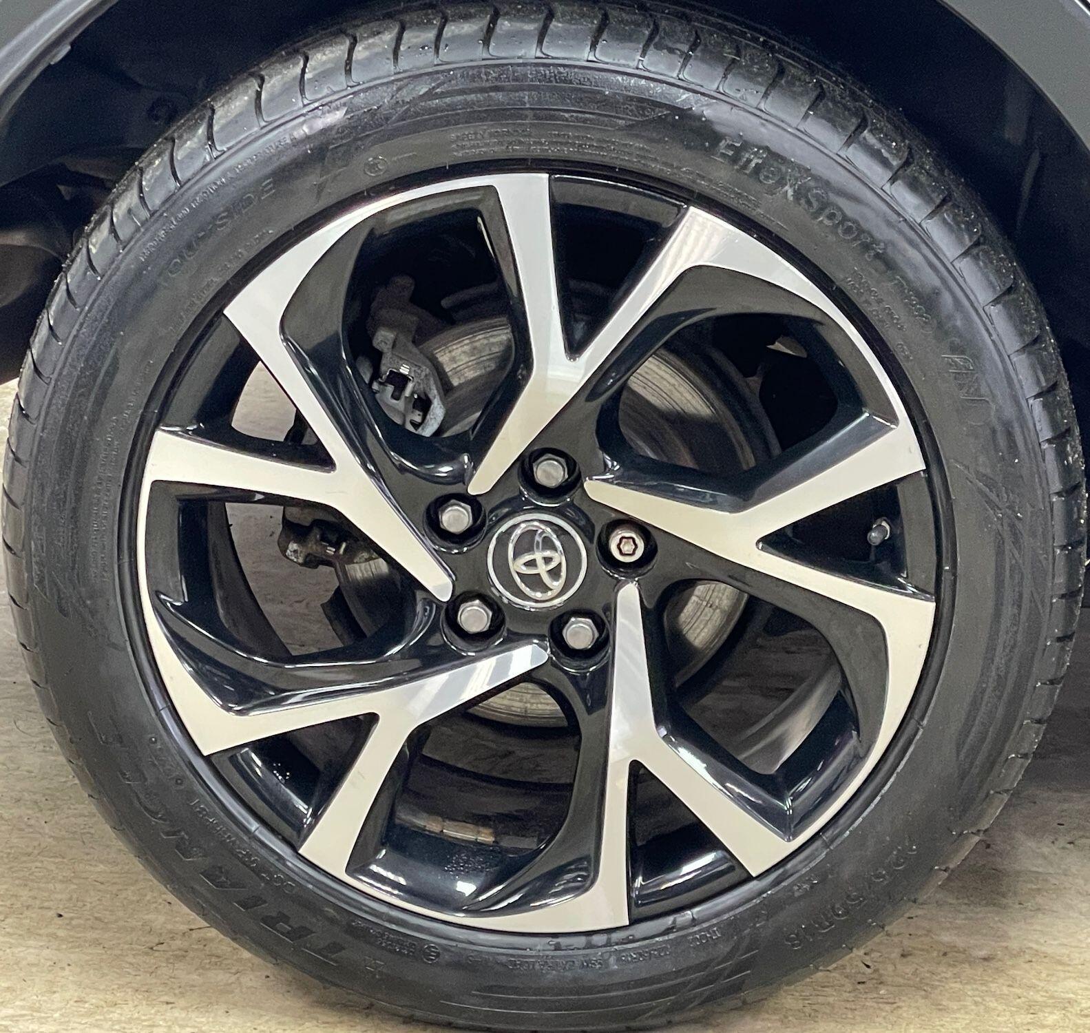 Toyota C-Hr - Image 15