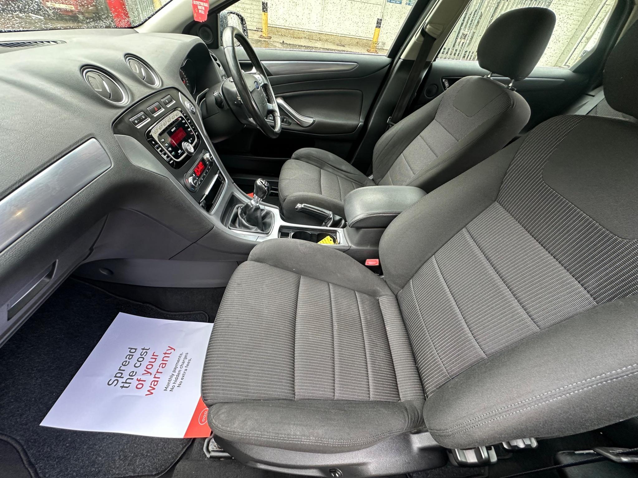 Ford Mondeo - Image 34