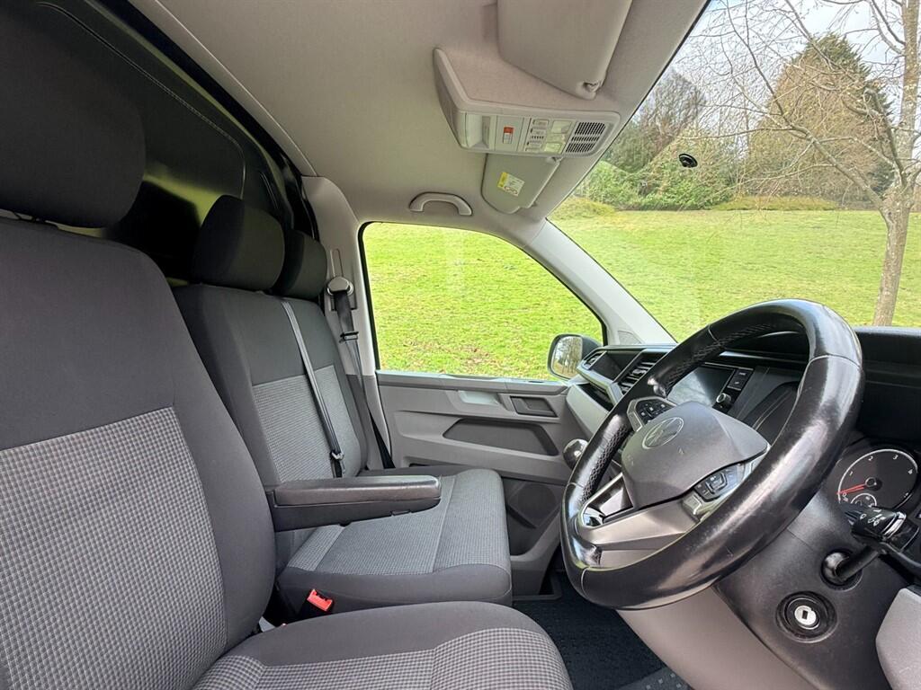 Volkswagen Transporter - Image 17