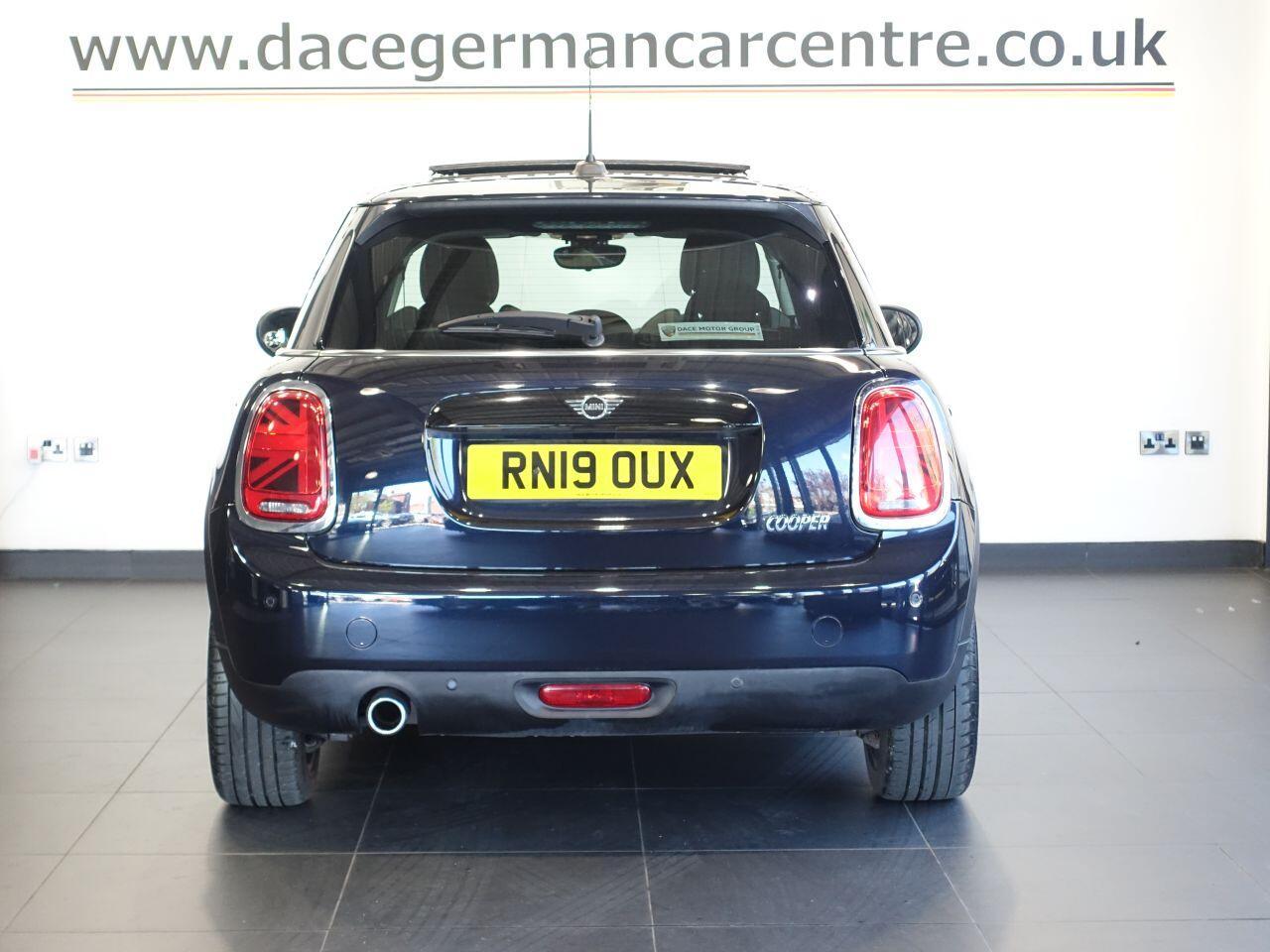 MINI Hatch - Image 8
