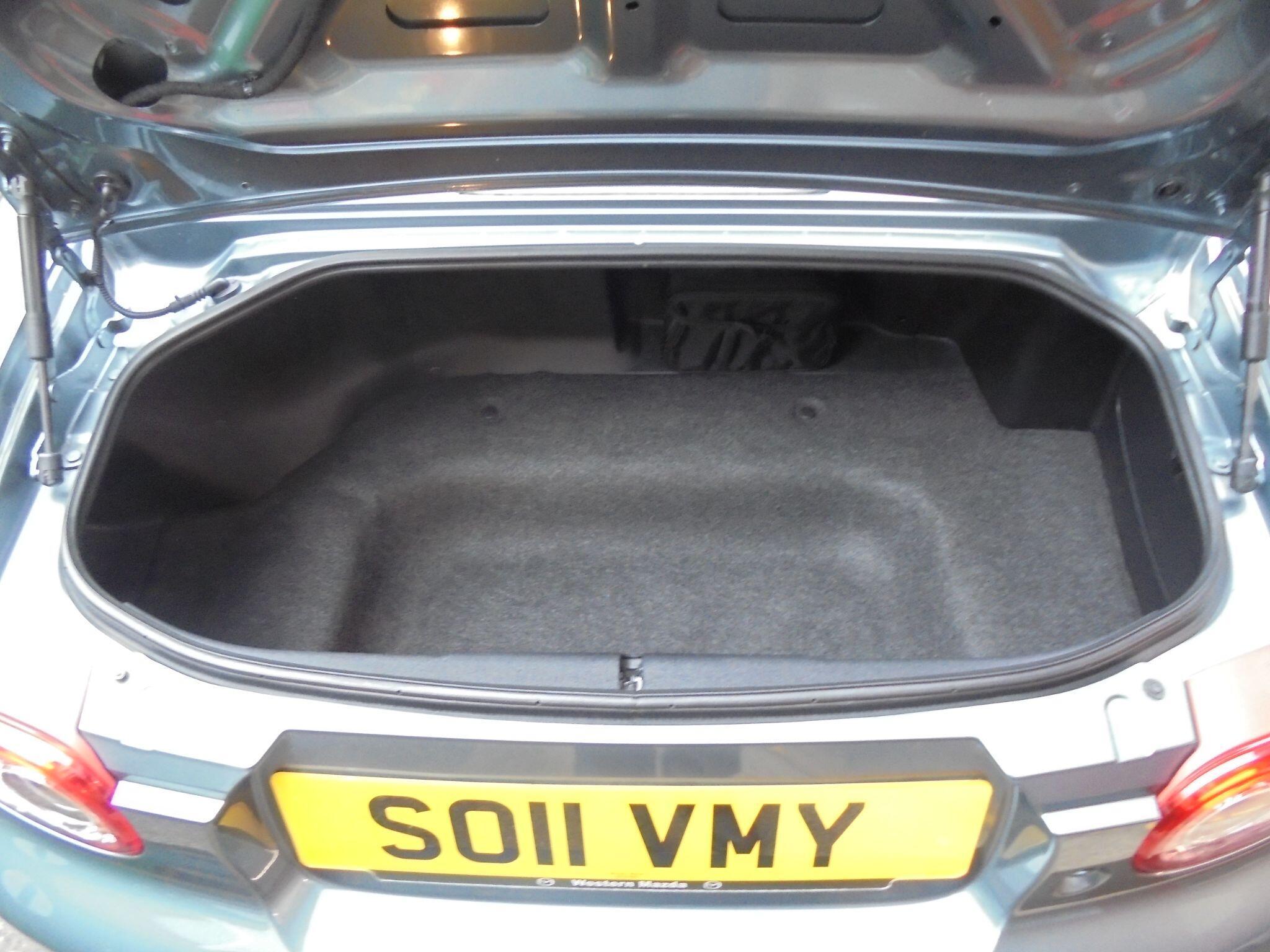 Mazda MX-5 - Image 19
