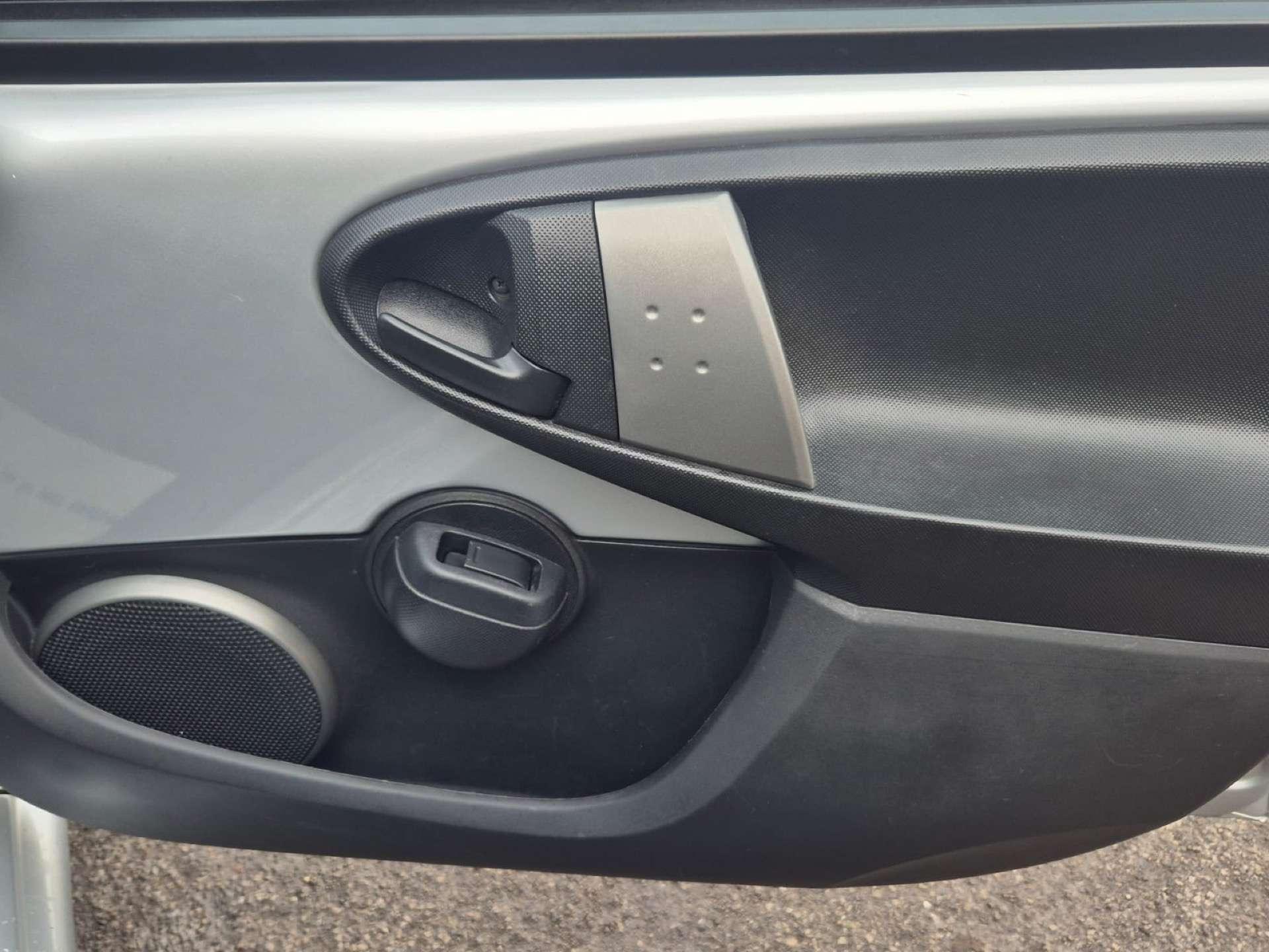 Toyota Aygo - Image 27