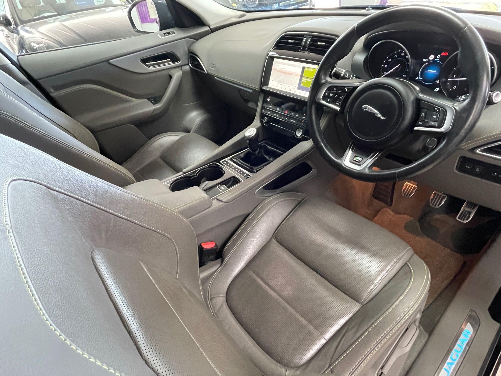 Jaguar F-Pace - Image 25