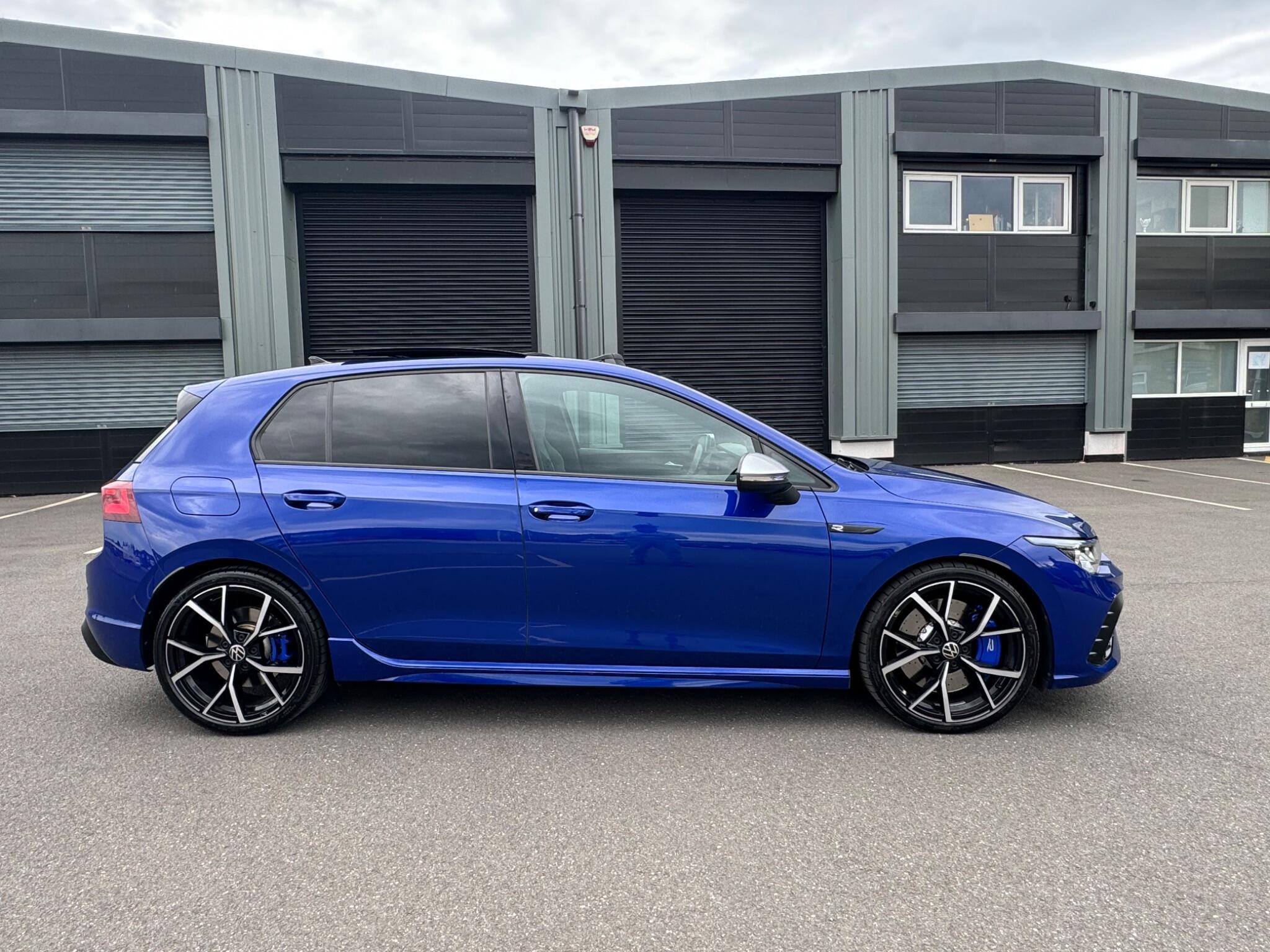 Volkswagen Golf - Image 15