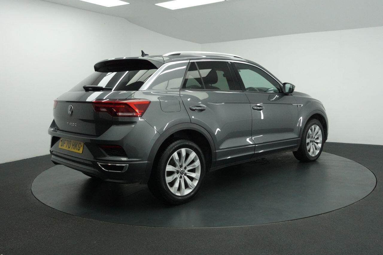 Volkswagen T-Roc - Image 12