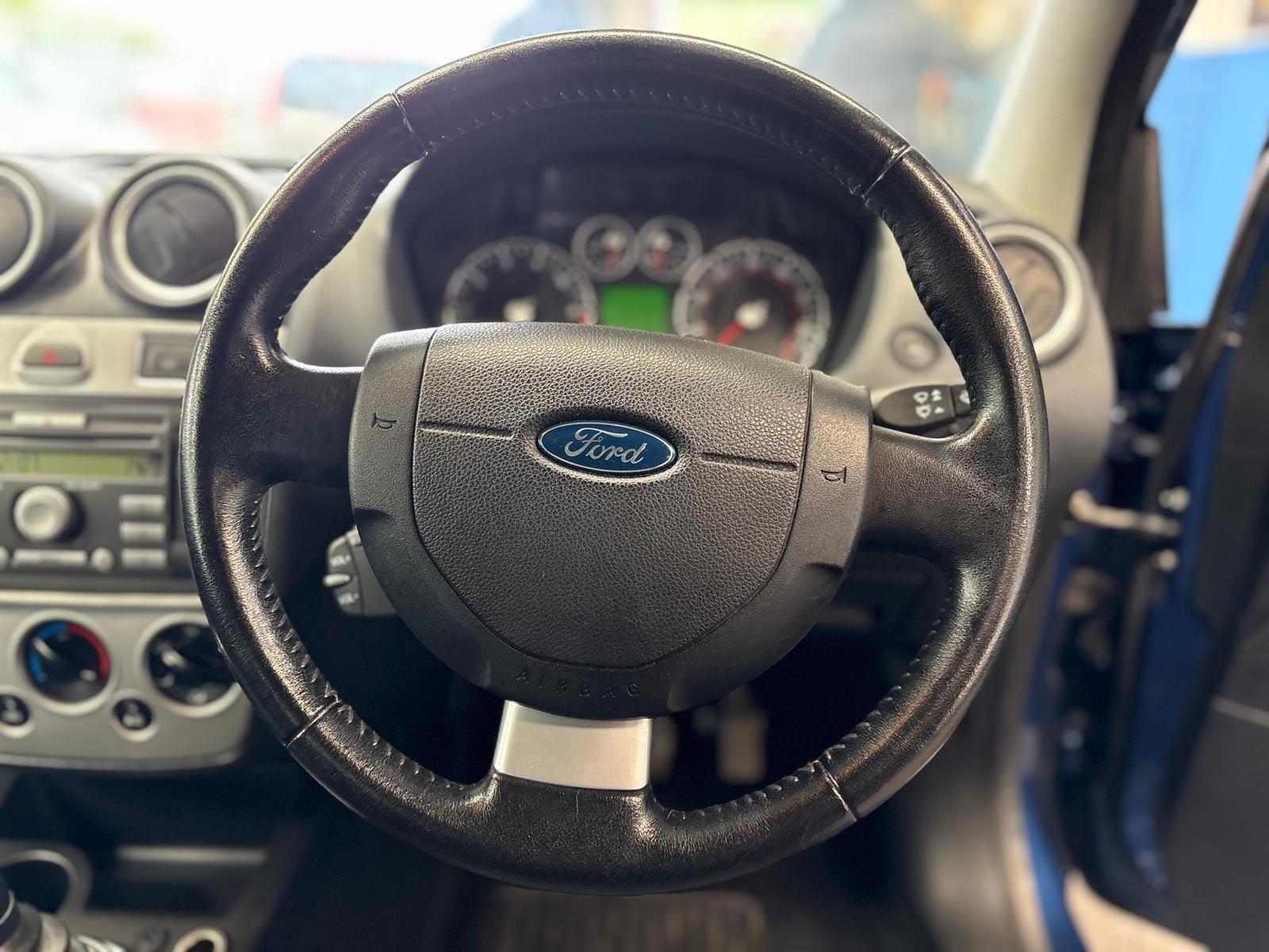 Ford Fiesta - Image 8