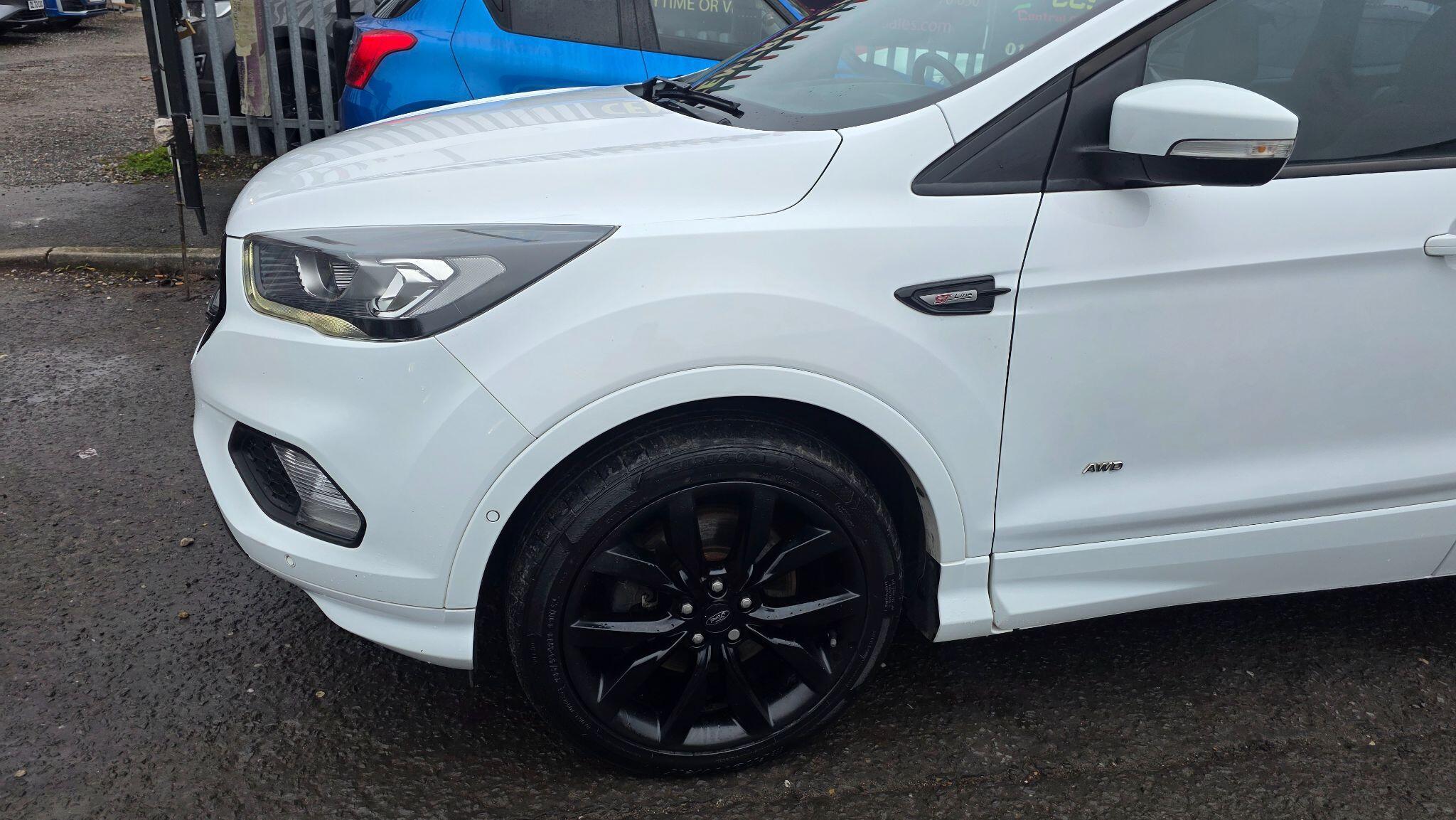 Ford Kuga - Image 20