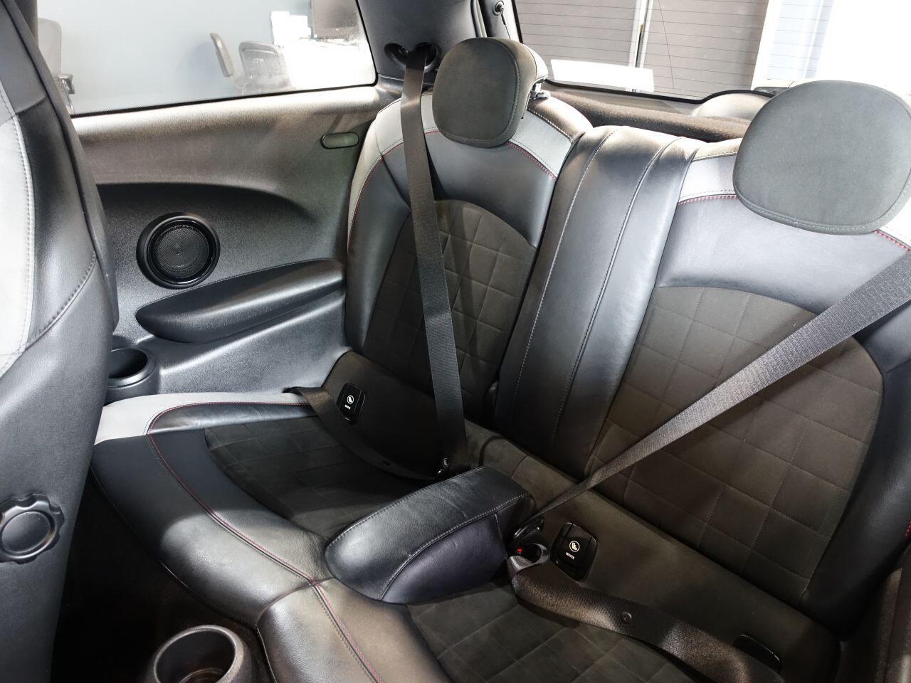 MINI Hatch - Image 15