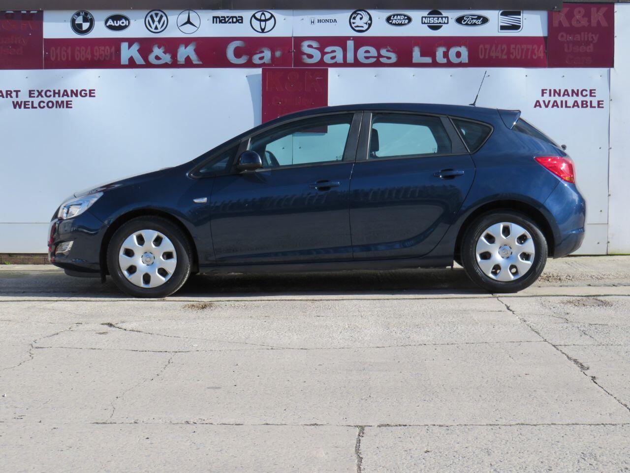 Vauxhall Astra - Image 6