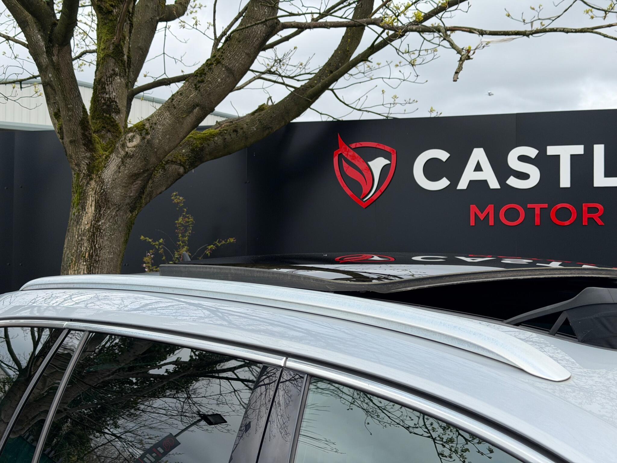 Volkswagen Passat - Image 4