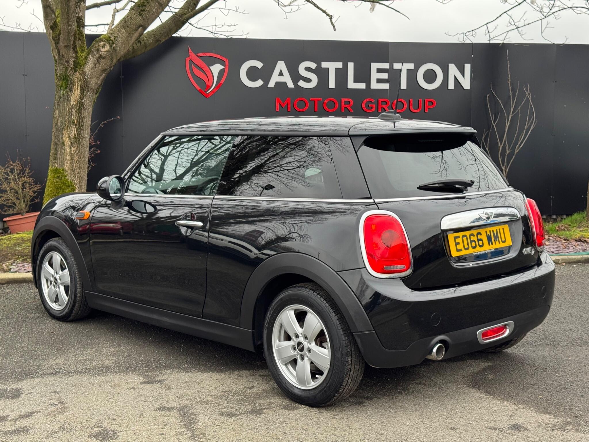 MINI Hatch - Image 17