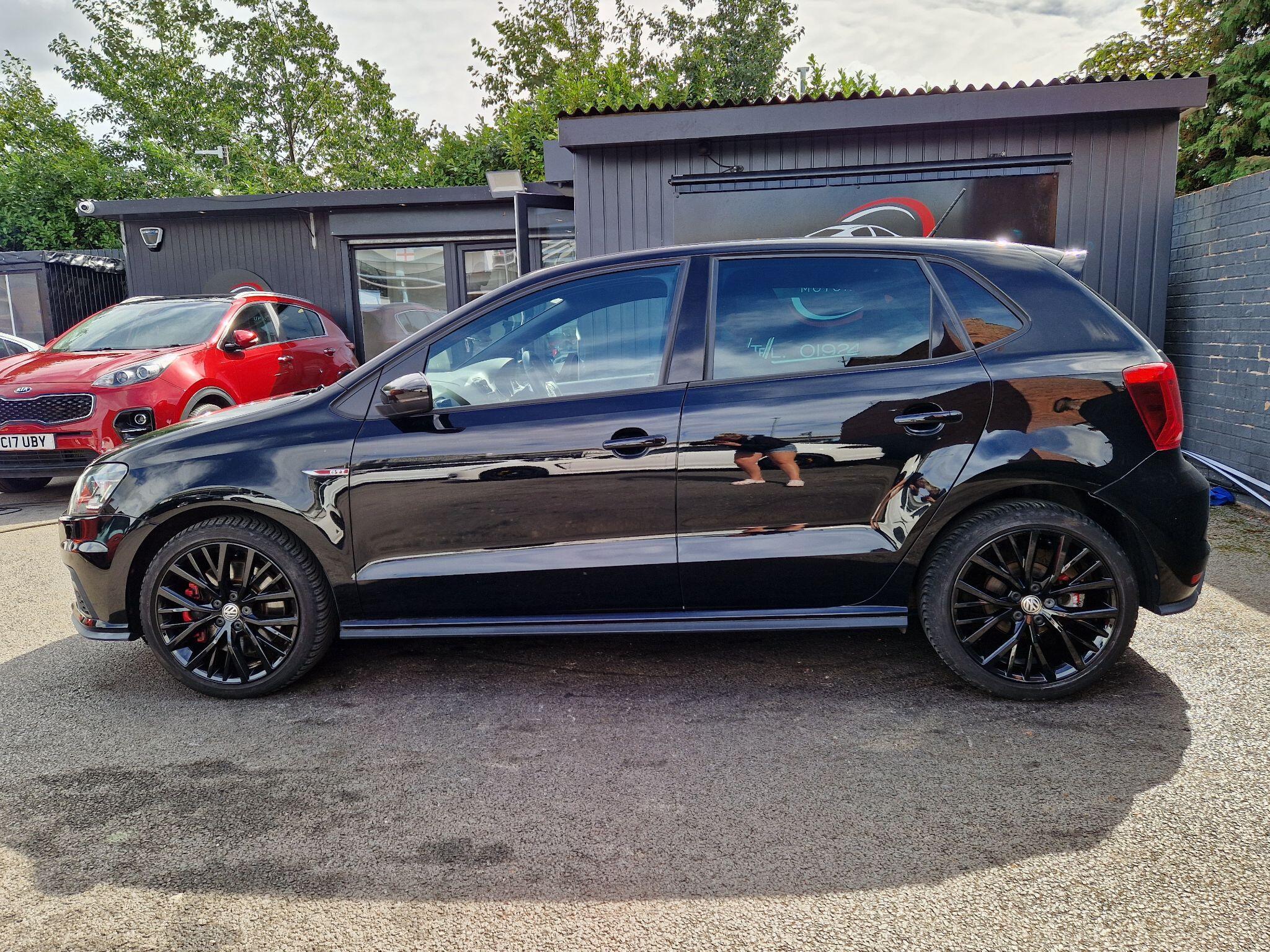 Volkswagen Polo - Image 6