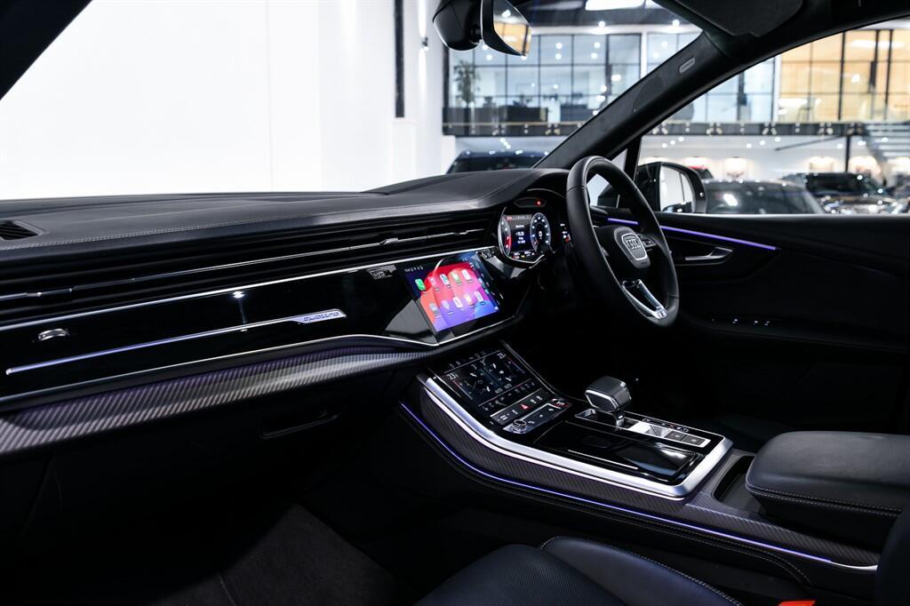 Audi SQ7 - Image 20