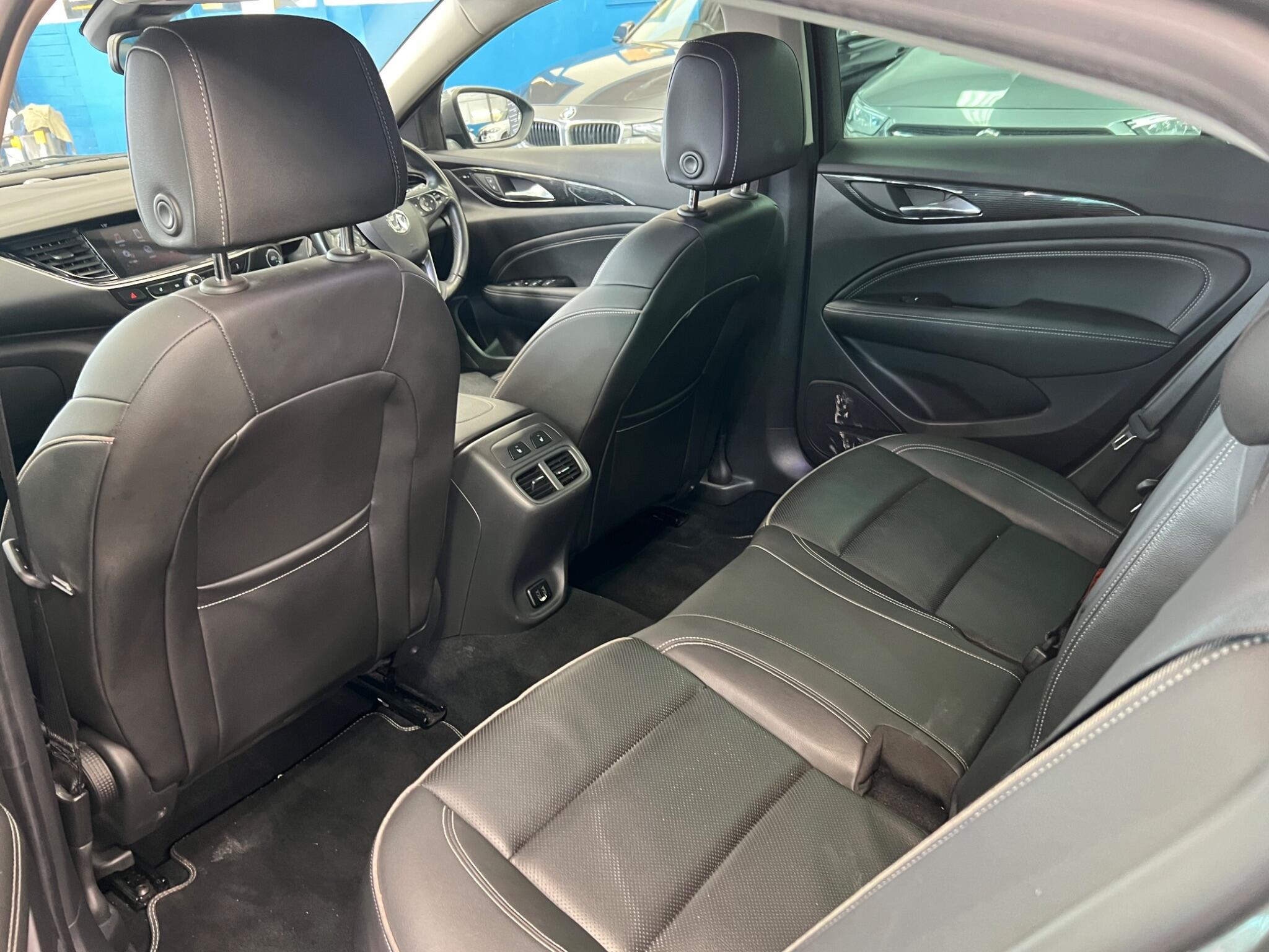 Vauxhall Insignia - Image 20