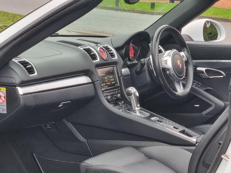 Porsche Boxster - Image 9