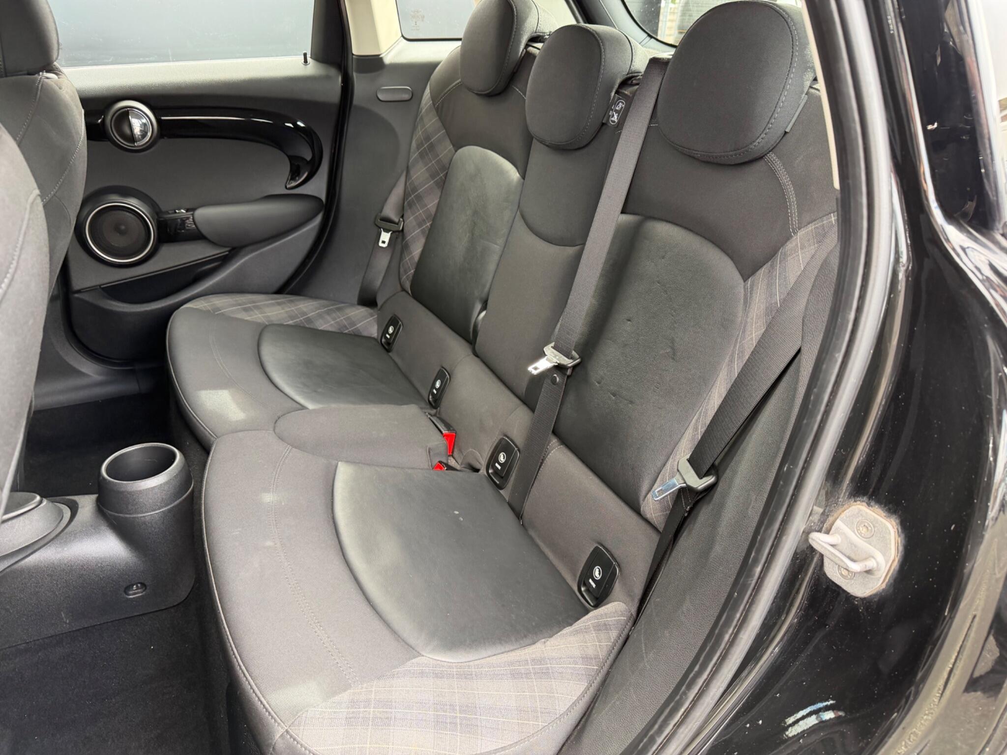 MINI Hatch - Image 15