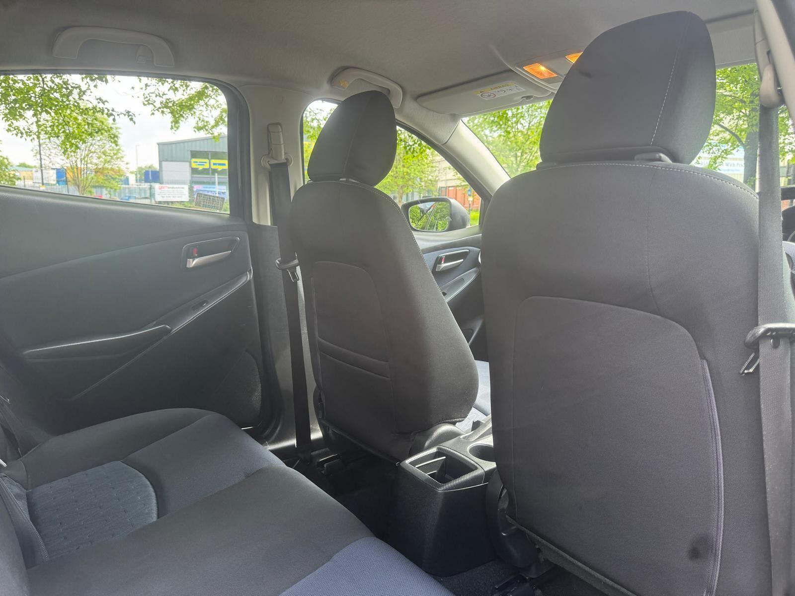 Mazda MAZDA2 - Image 19
