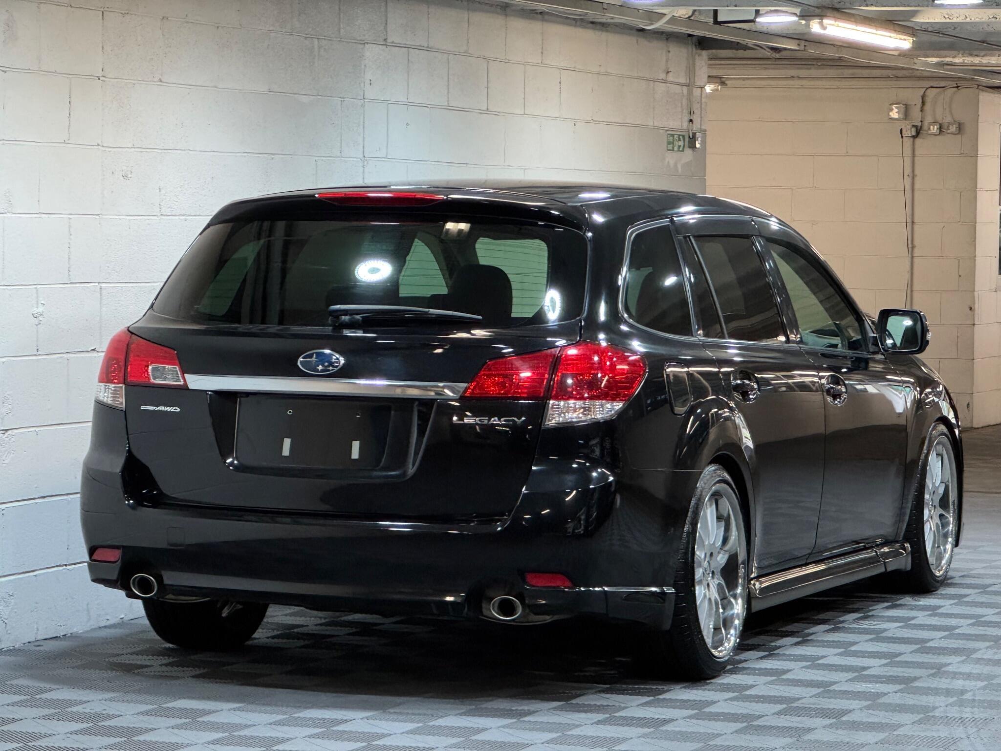 Subaru Legacy - Image 4