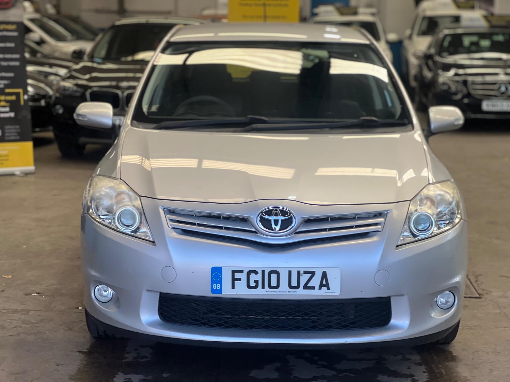 Toyota Auris - Image 2