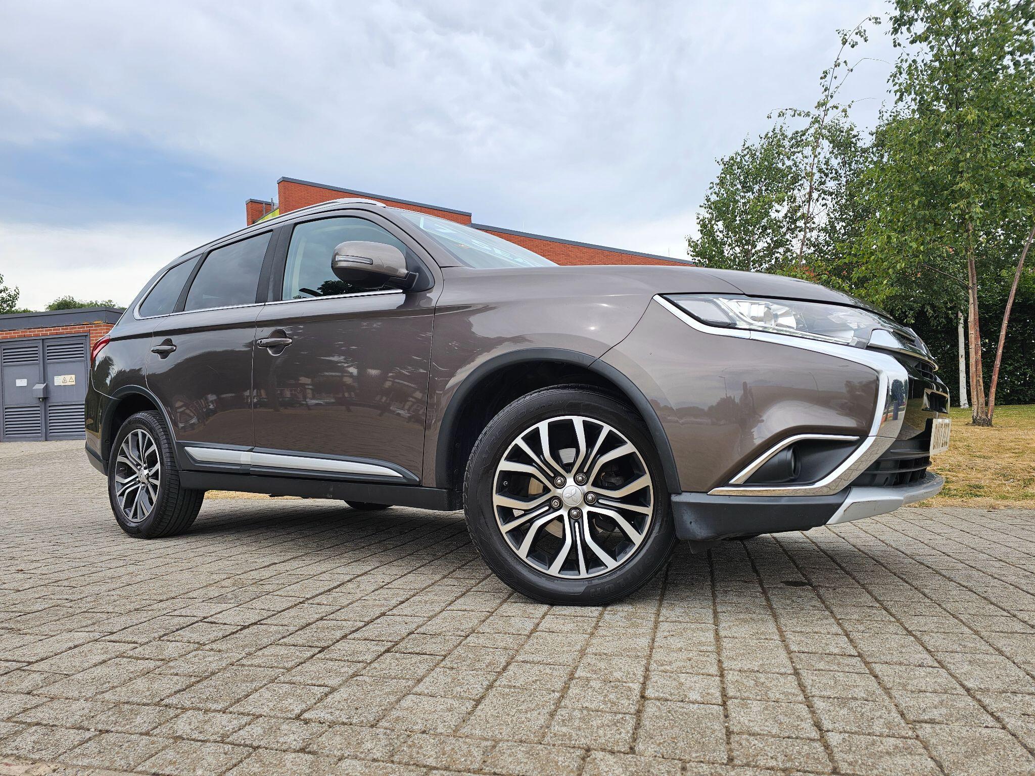 Mitsubishi Outlander - Image 6