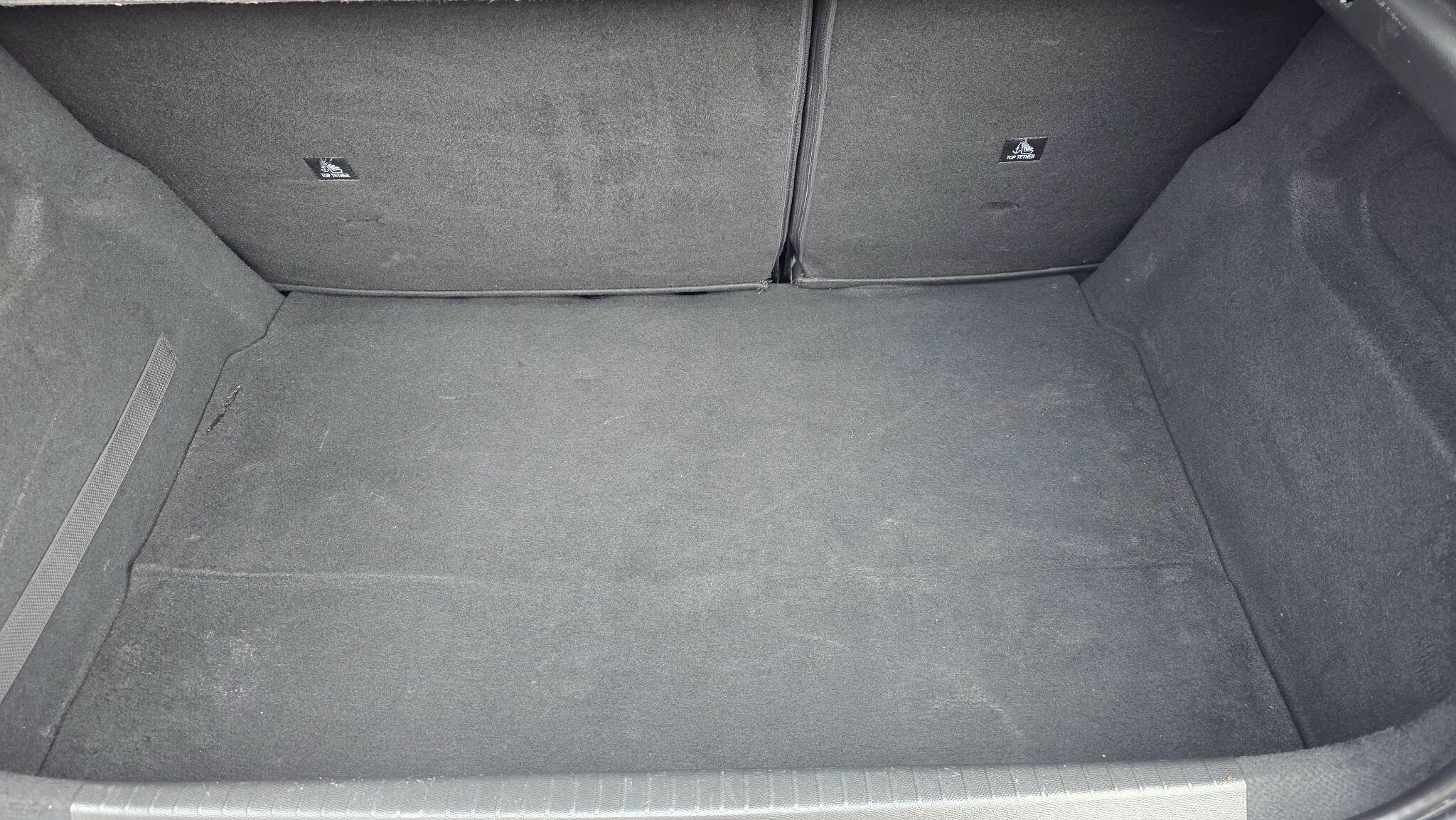 Peugeot 208 - Image 45