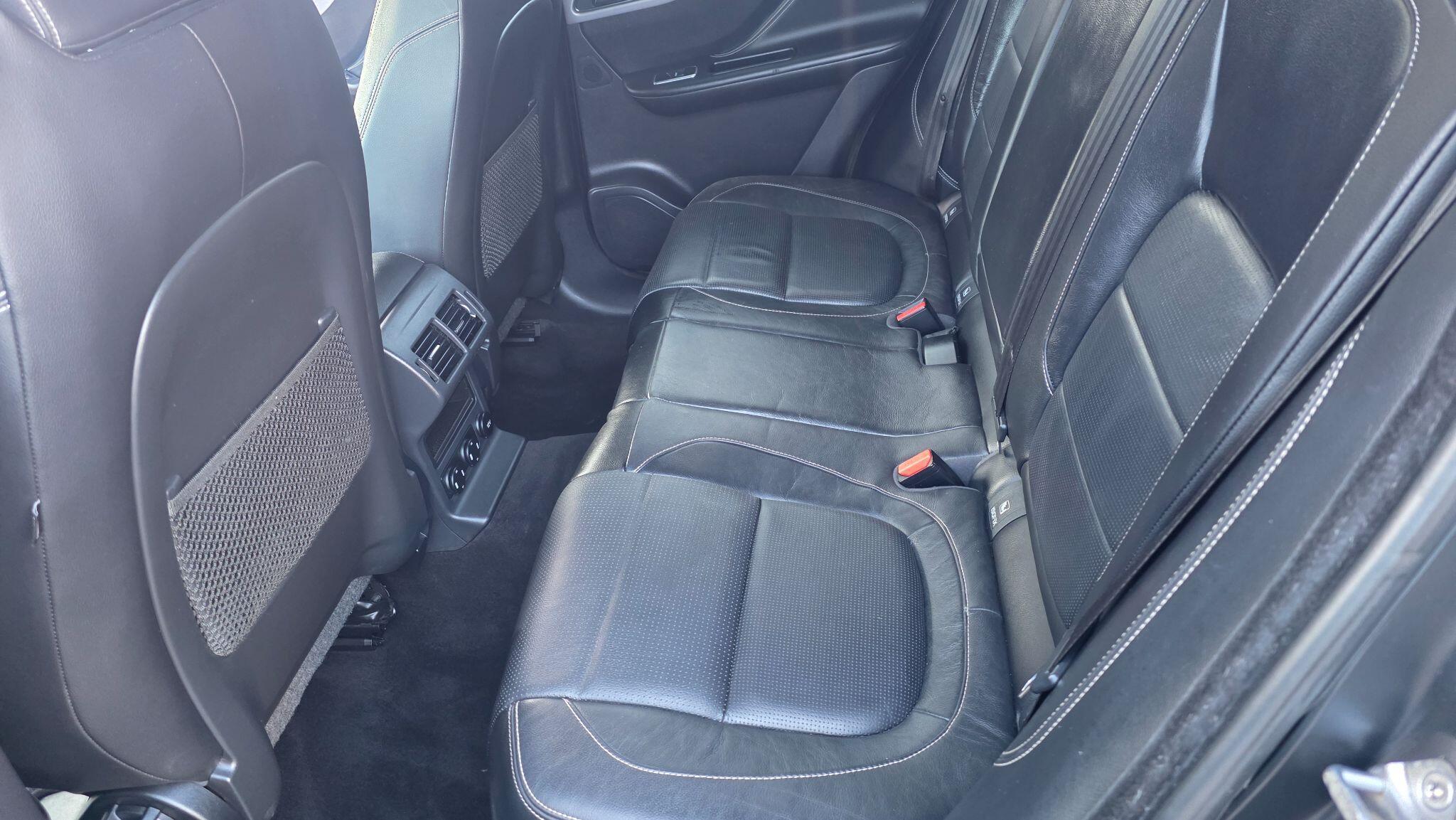 Jaguar F-Pace - Image 41