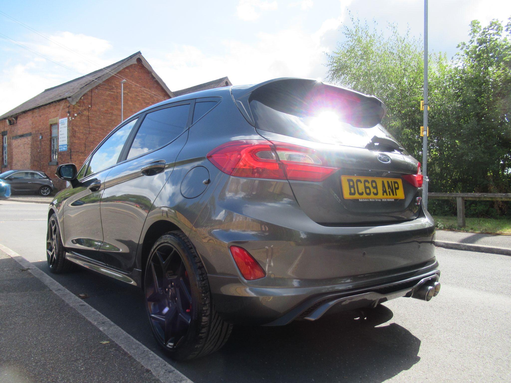 Ford Fiesta - Image 7