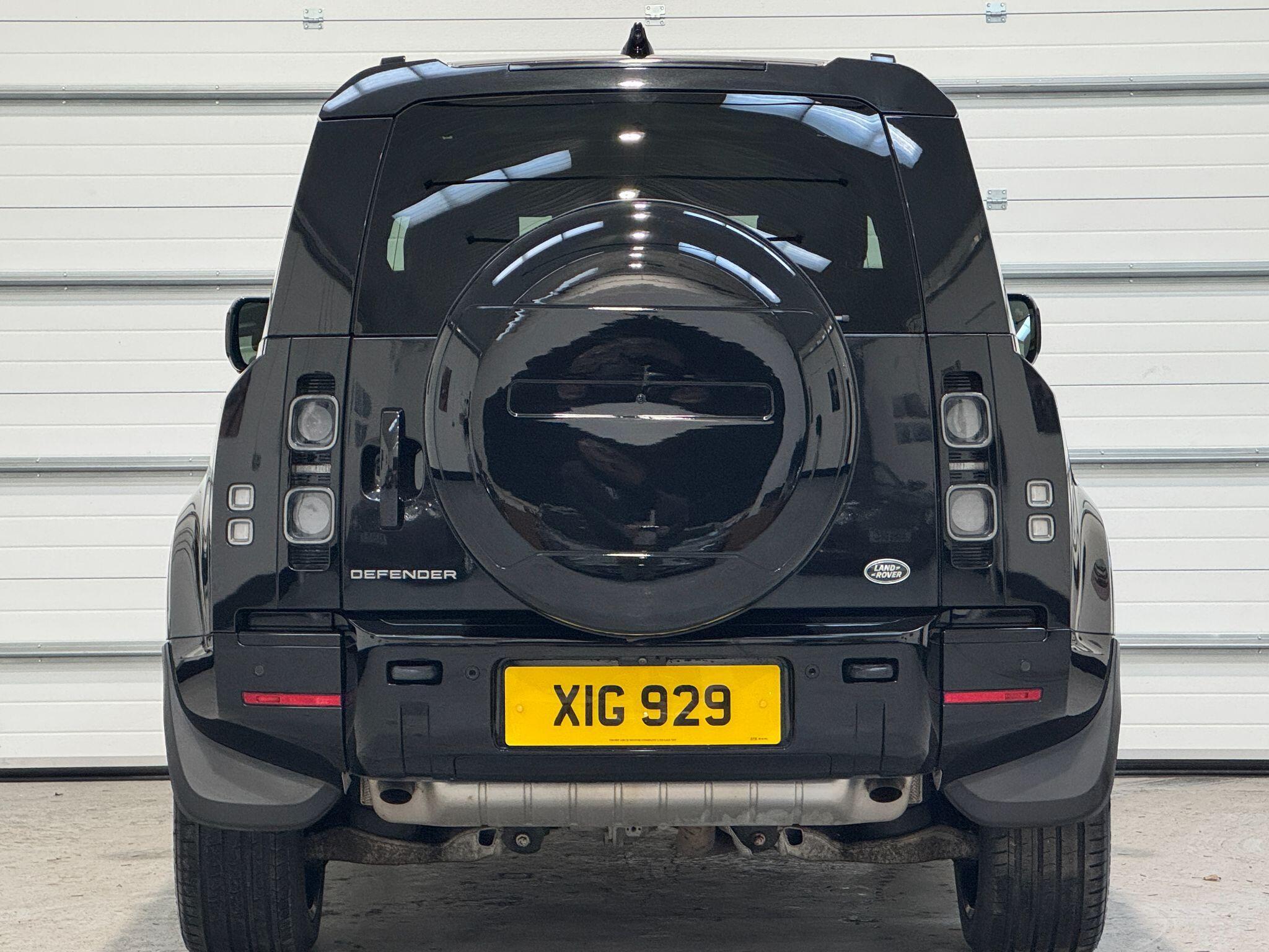 Land Rover Defender 90 - Image 13