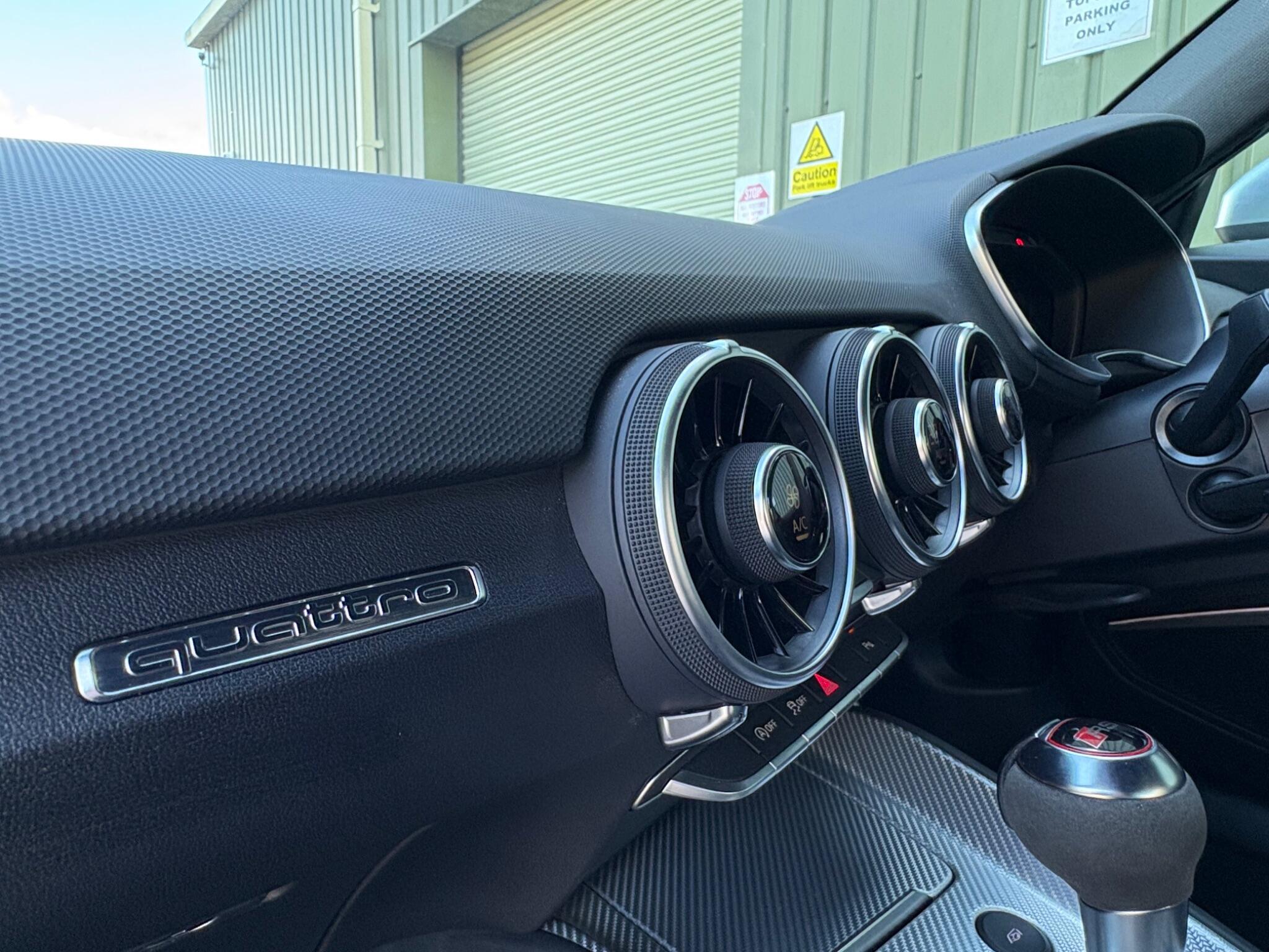 Audi TT RS - Image 23