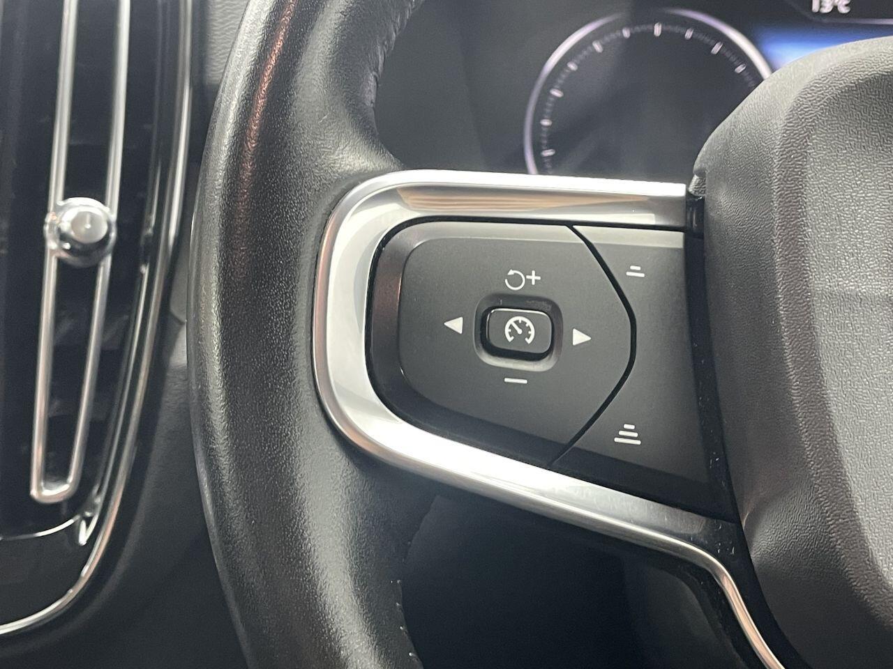 Volvo XC40 - Image 35