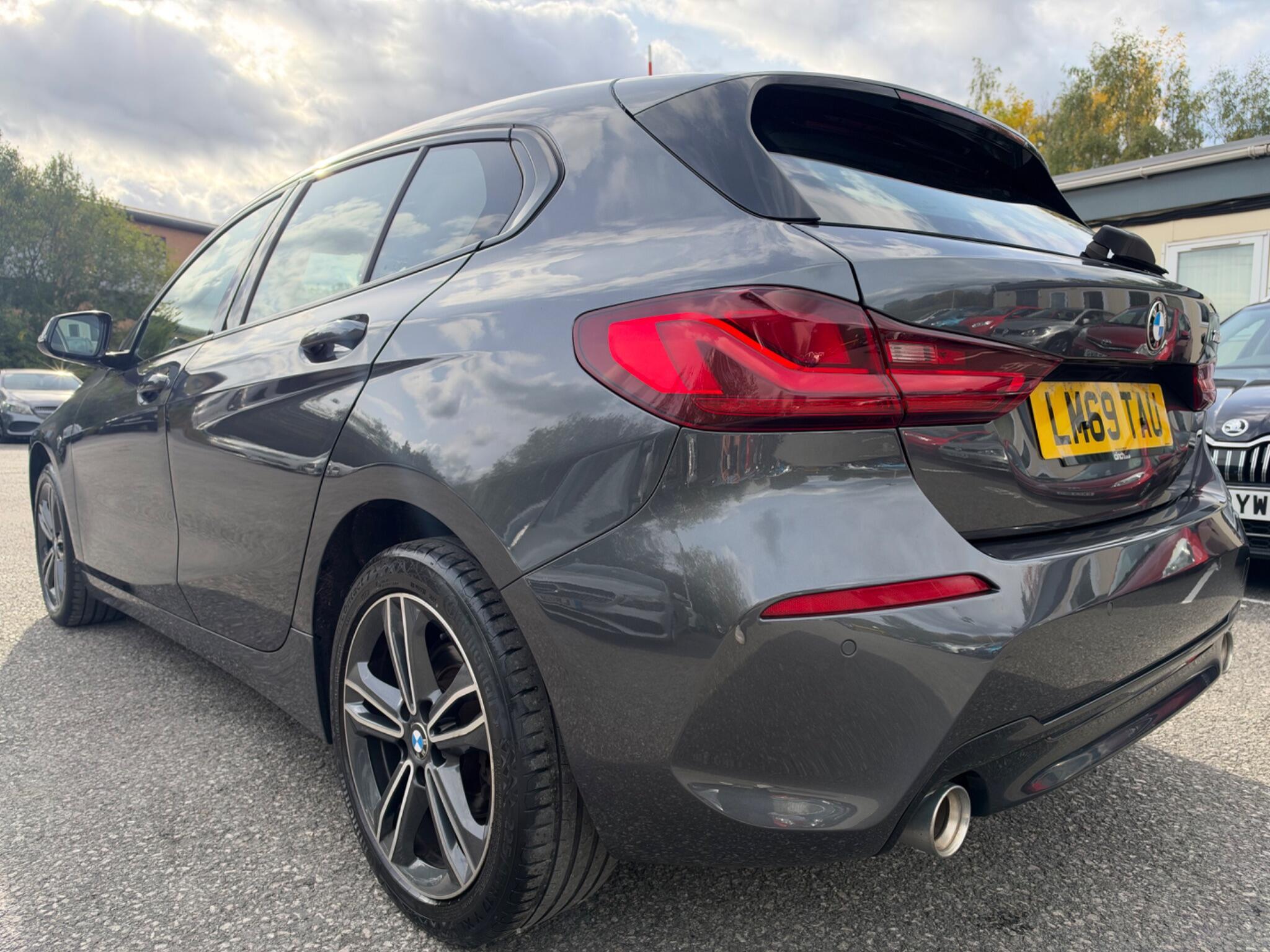 BMW 1 Series - Image 8