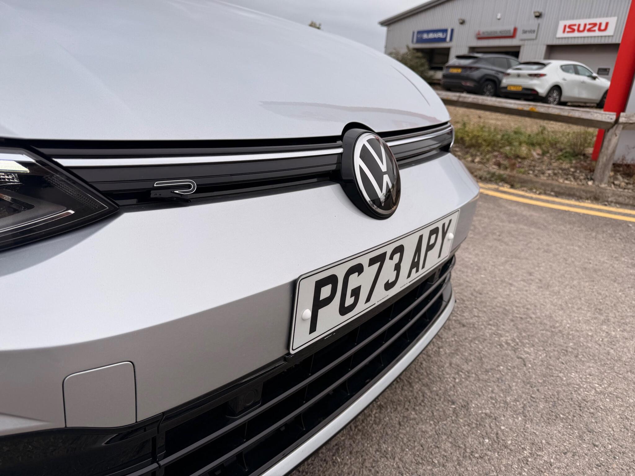 Volkswagen Golf - Image 18