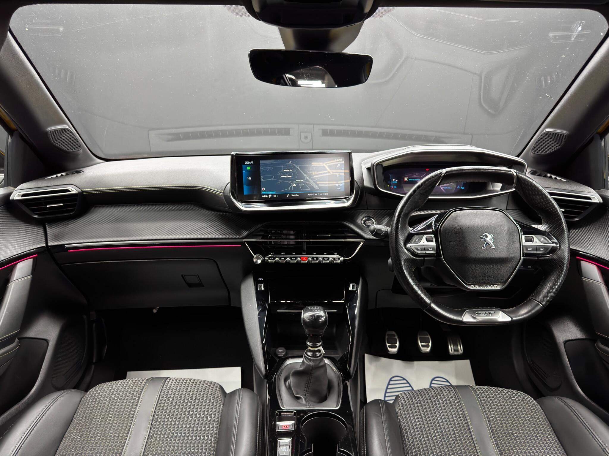 Peugeot 208 - Image 10