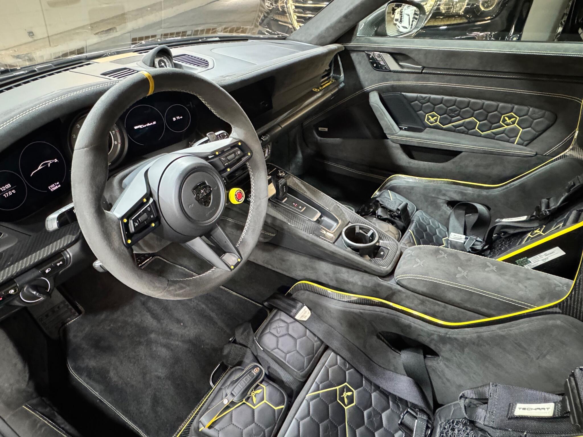 Porsche 911 - Image 8