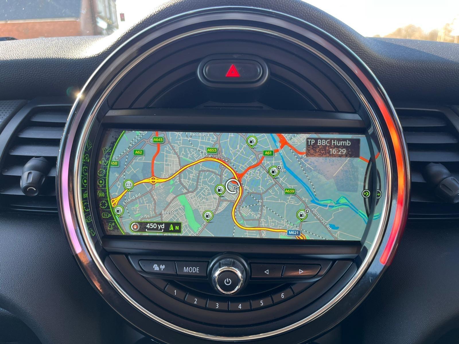 MINI Hatch - Image 10