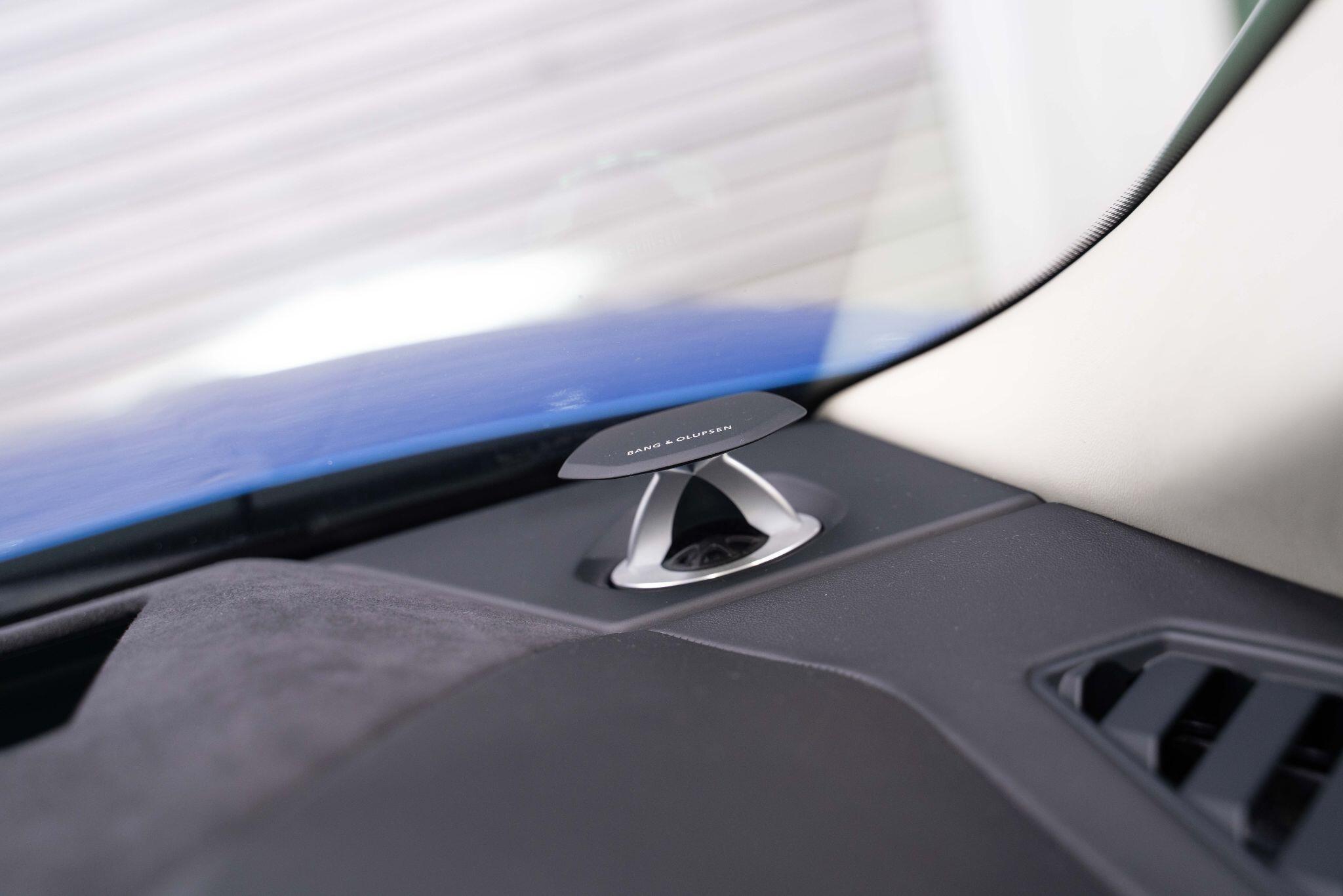 Lamborghini Urus - Image 44