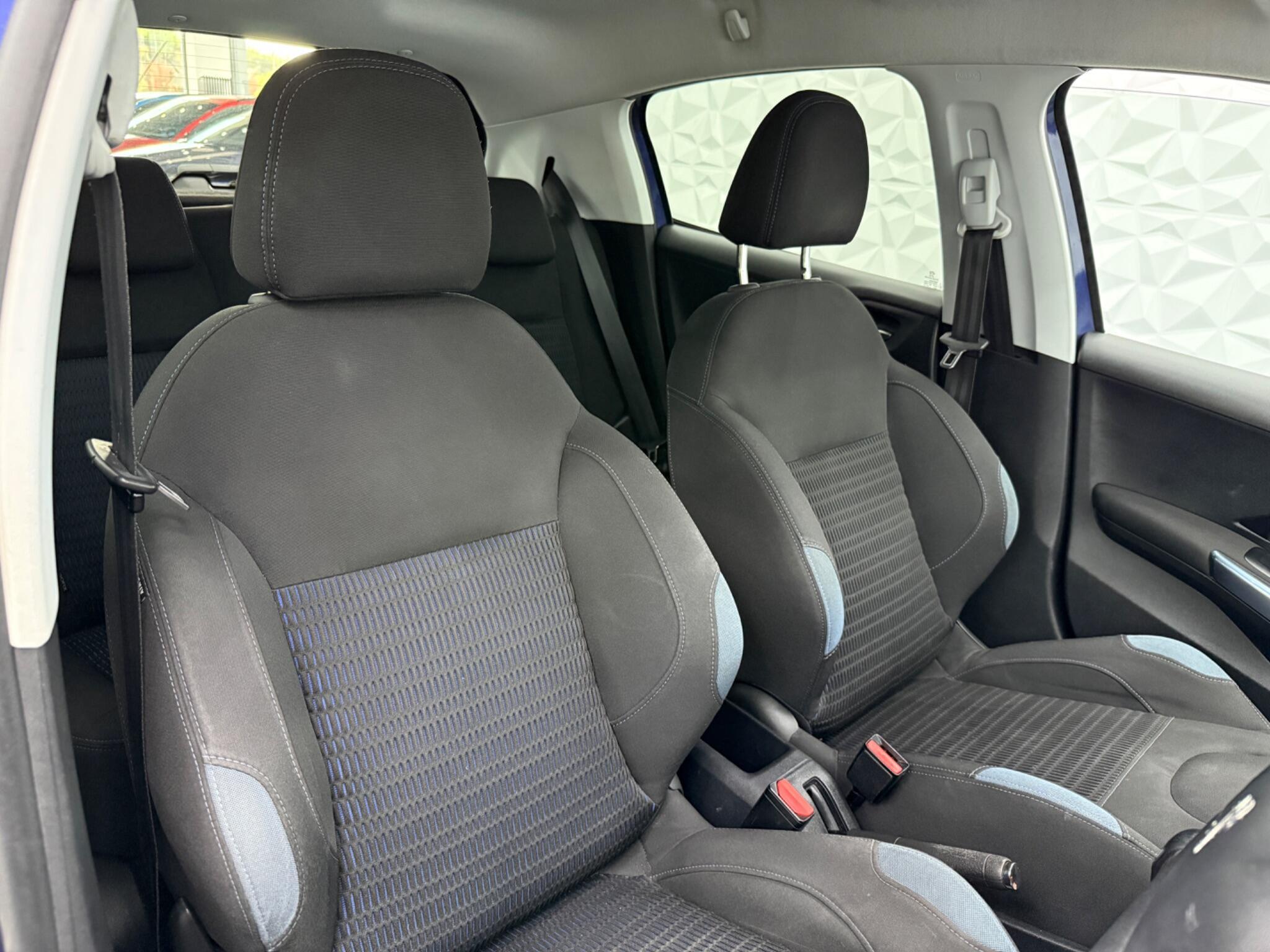 Peugeot 208 - Image 19