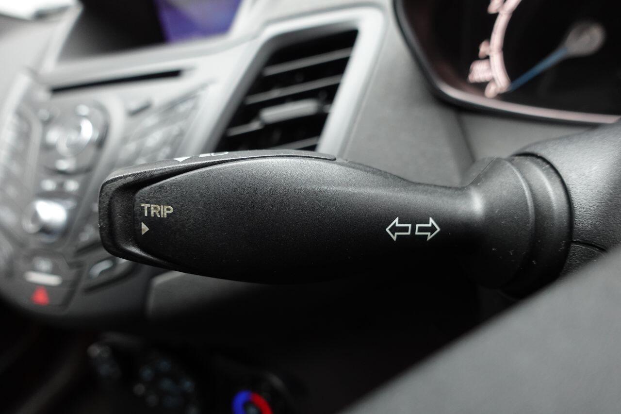 Ford Fiesta - Image 4